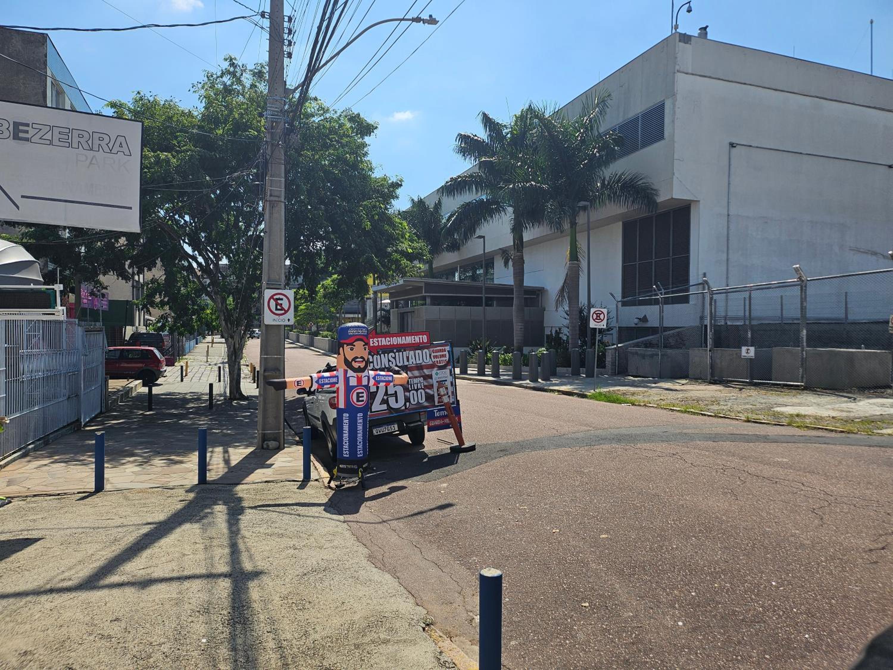 Consulado Americano apartamento 50 metros da entrada para Visto Consulado EUA Porto Alegre com garagem