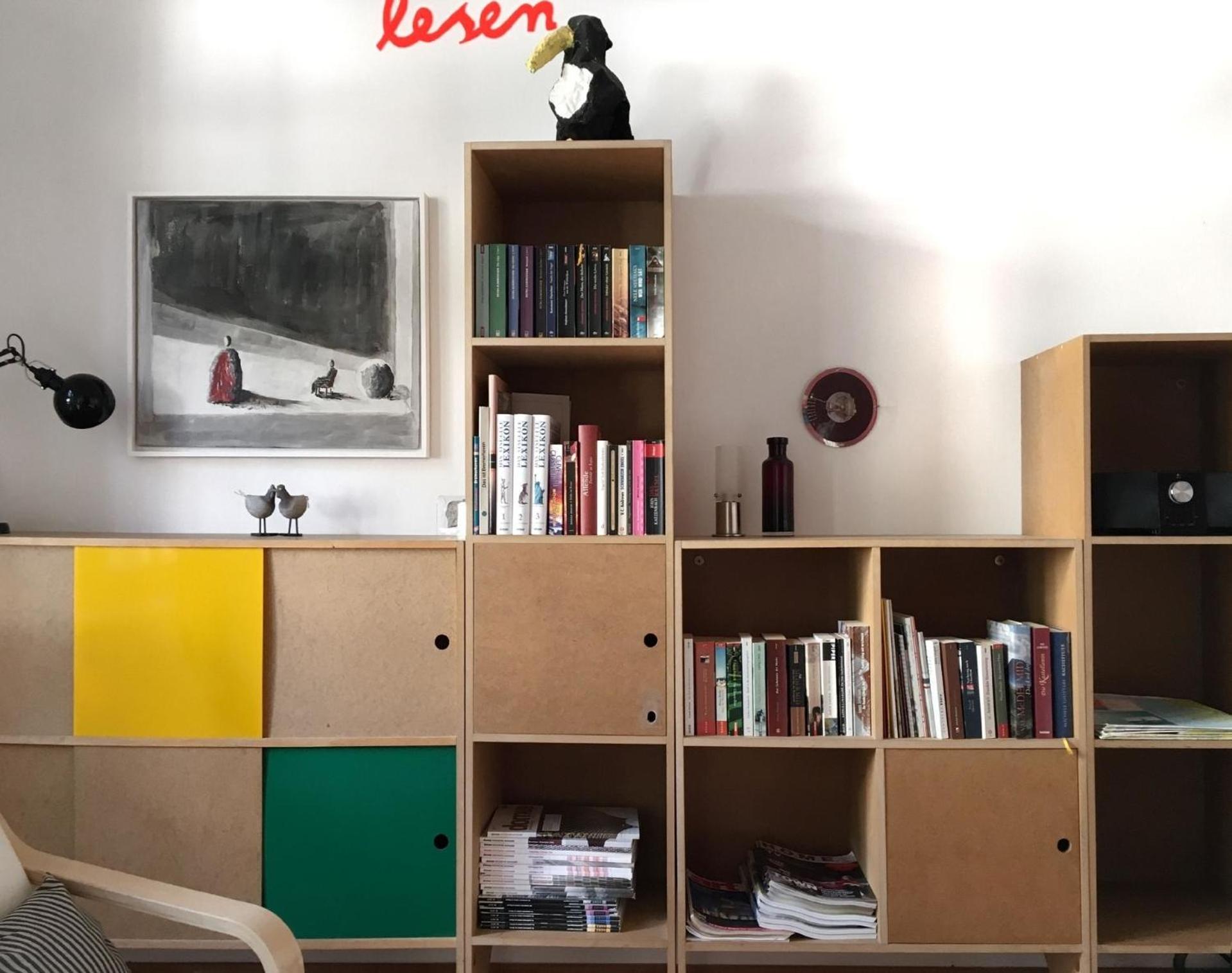 Zentrale Wohnung mit Klavier, Kunst und Design