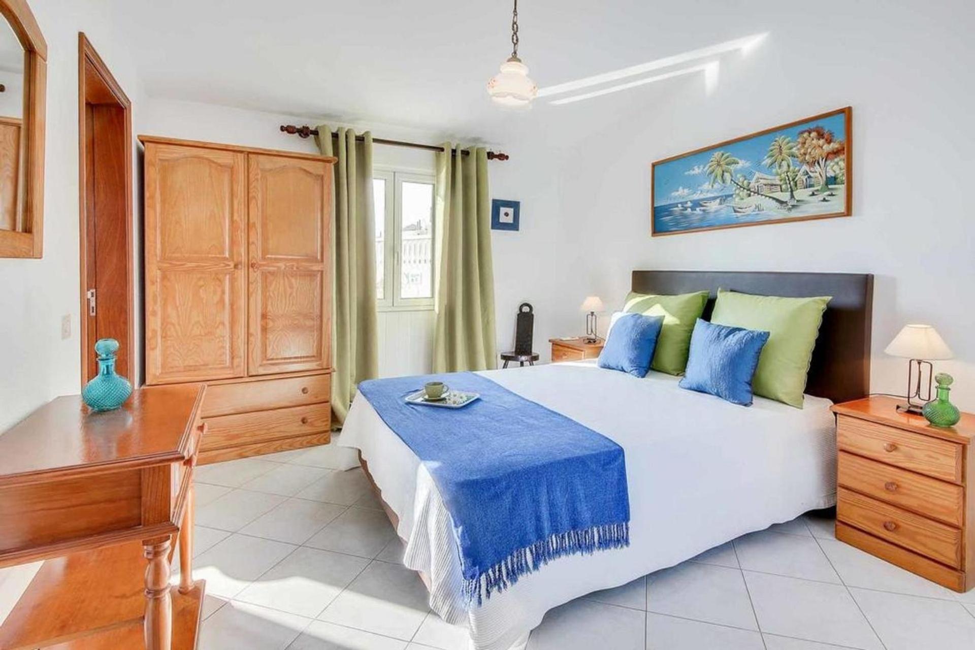 Villa Brigida in Albufeira mit Pool und Meerblick
