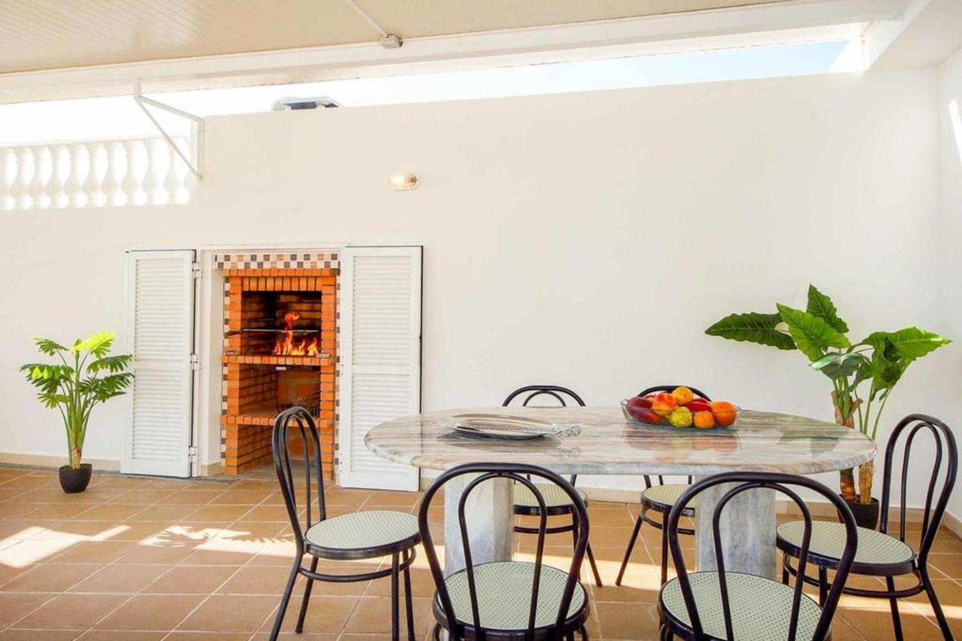 Villa Brigida in Albufeira mit Pool und Meerblick