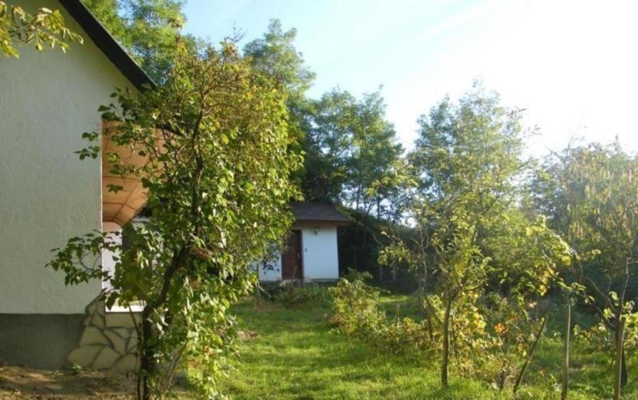 Freistehendes Ferienhaus in Döbrököz mit Garten, Terrasse und Grill view 2