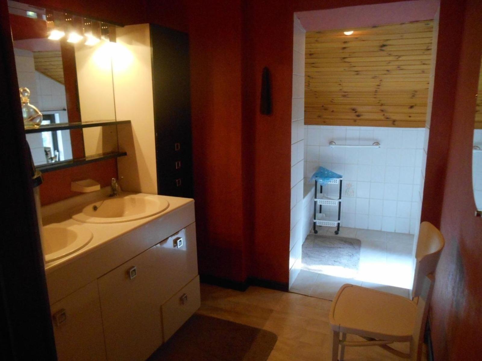 Ferienhaus für 8 Personen ca 280 qm in Mesnil-Saint-Blaise, Wallonie Maastal