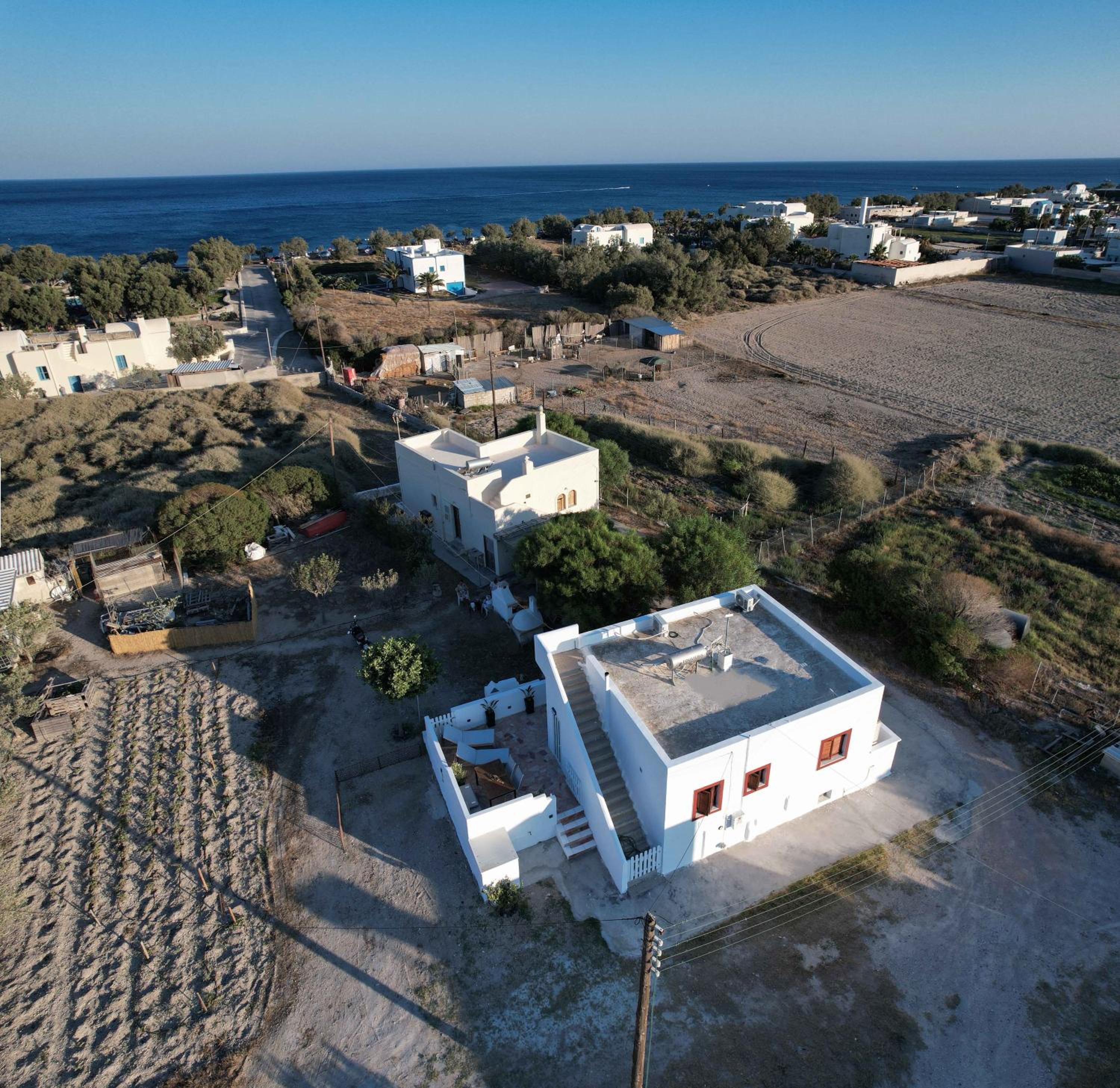 DP Homes Beachside in Santorini