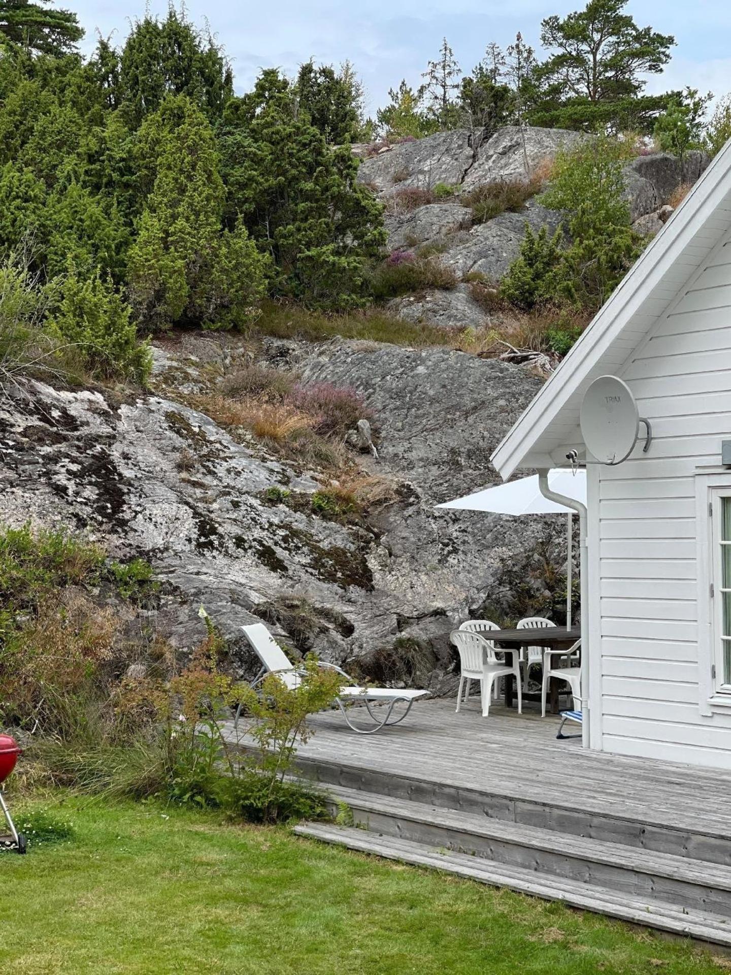 Schönes Ferienhaus auf einer kleinen Insel view 2