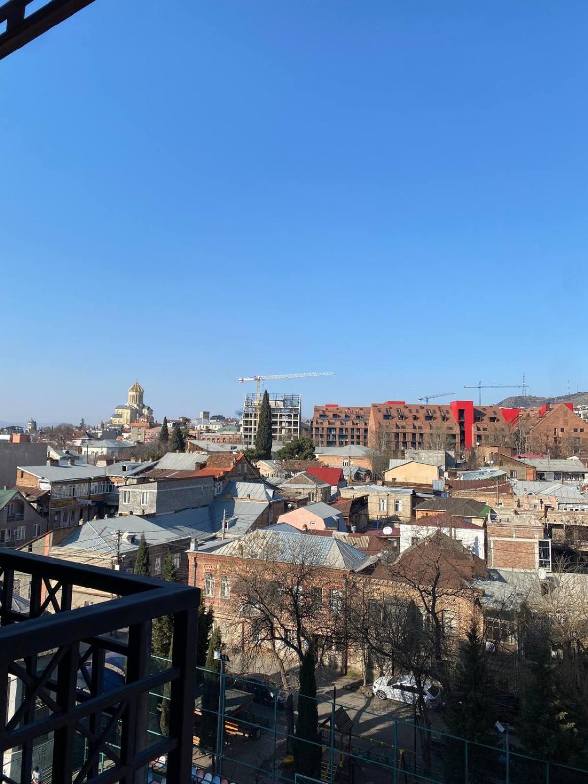 Cozy Apartment in Avlabari view 2