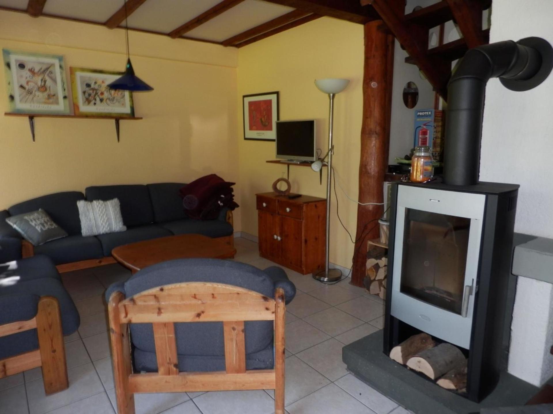 Ferienhaus mit Grill, Terrasse und Garten - b48620