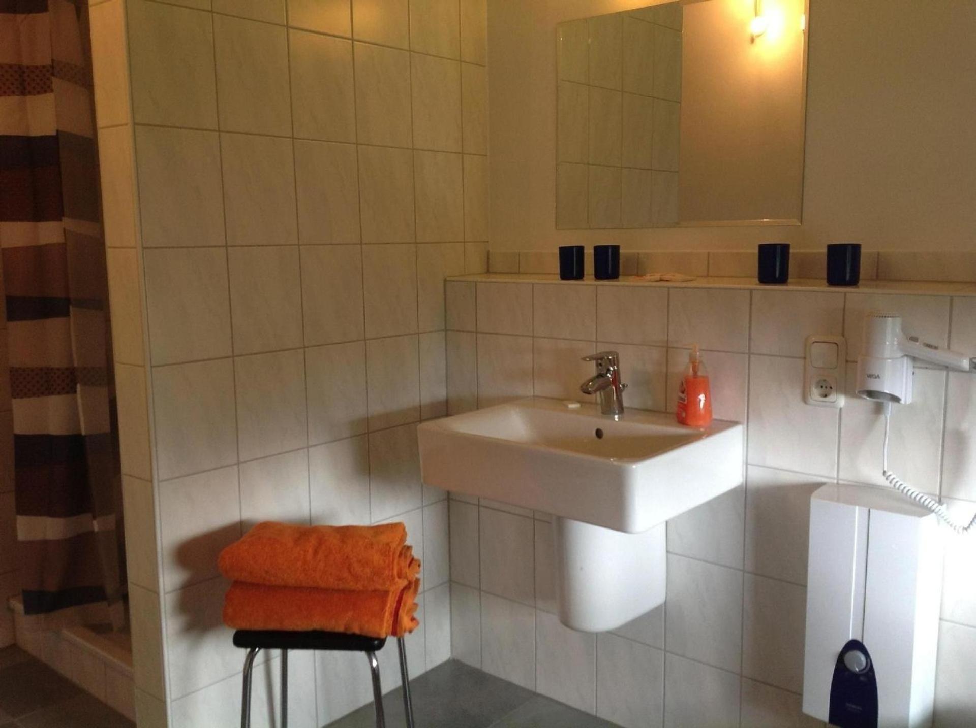 Ferienhaus in Kalterherberg mit Terrasse, Grill und Garten - b48697
