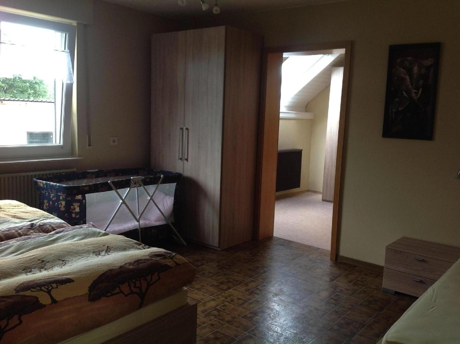 Ferienhaus in Kalterherberg mit Terrasse, Grill und Garten - b48697