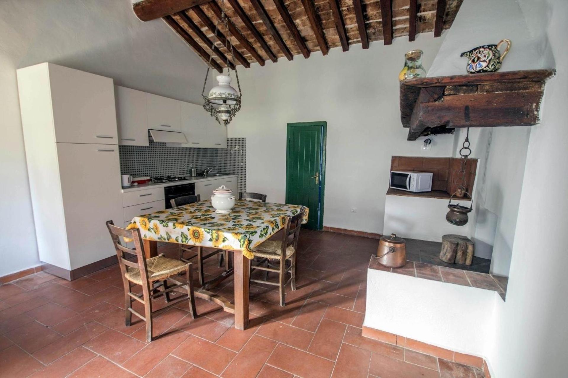 Große Wohnung in Castellina Marittima mit Privatem Garten view 5