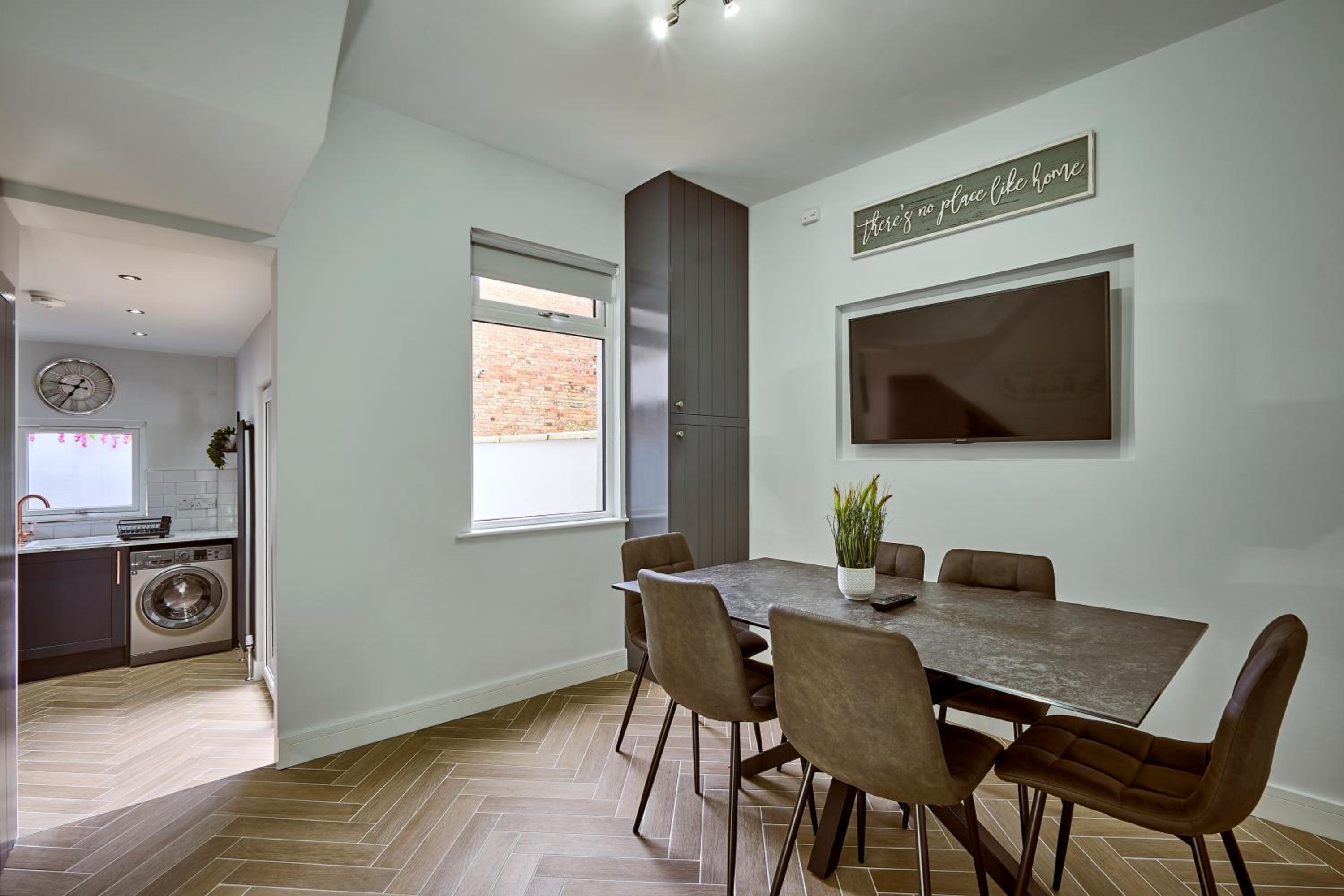 Belfast Luxury Lets - Fortwilliam Townhouse view 3