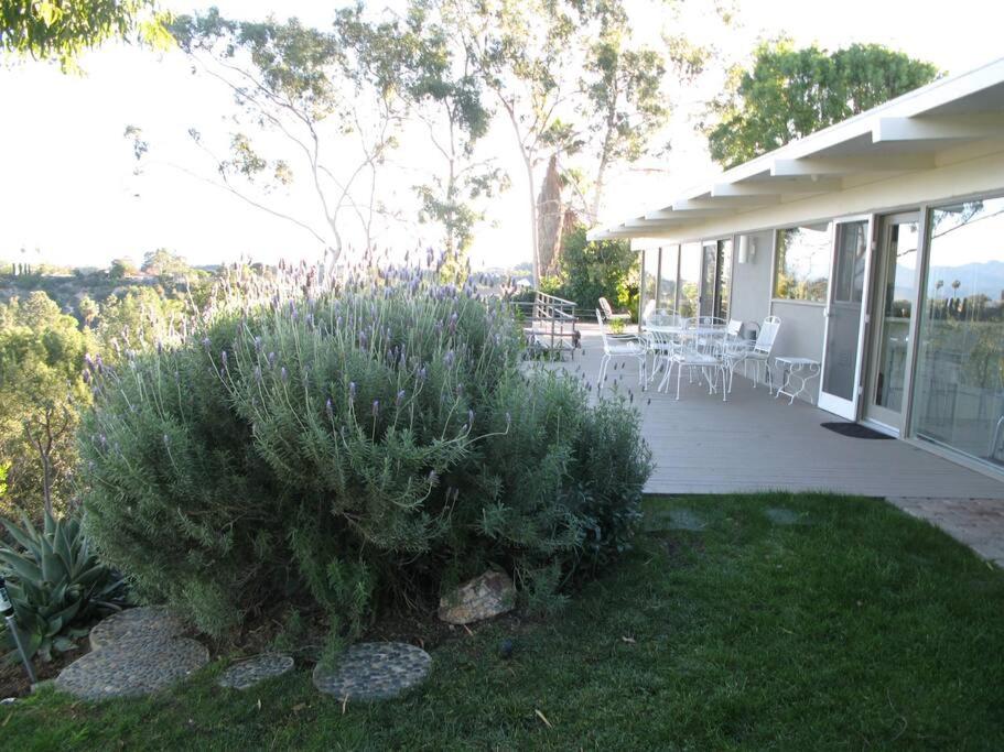 N. Bel Air GATED HOME, POOL, SPA, AMAZING VIEWS-