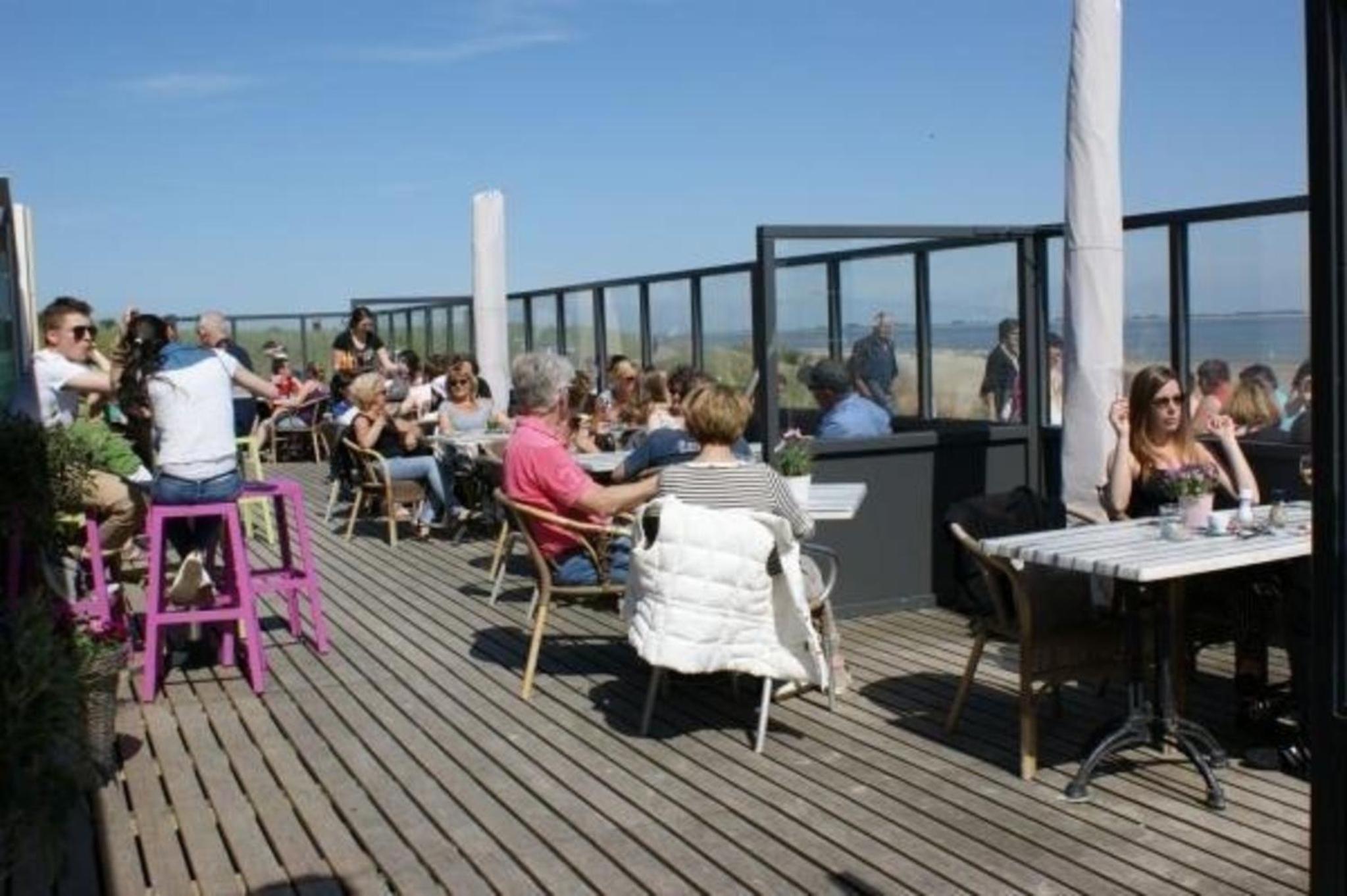 Mobilheim Model 2017 mit Fliessenterrasse für 6 Personen auf dem Campingplatz Scheldeoord in Baarland - Zeeland - Holland