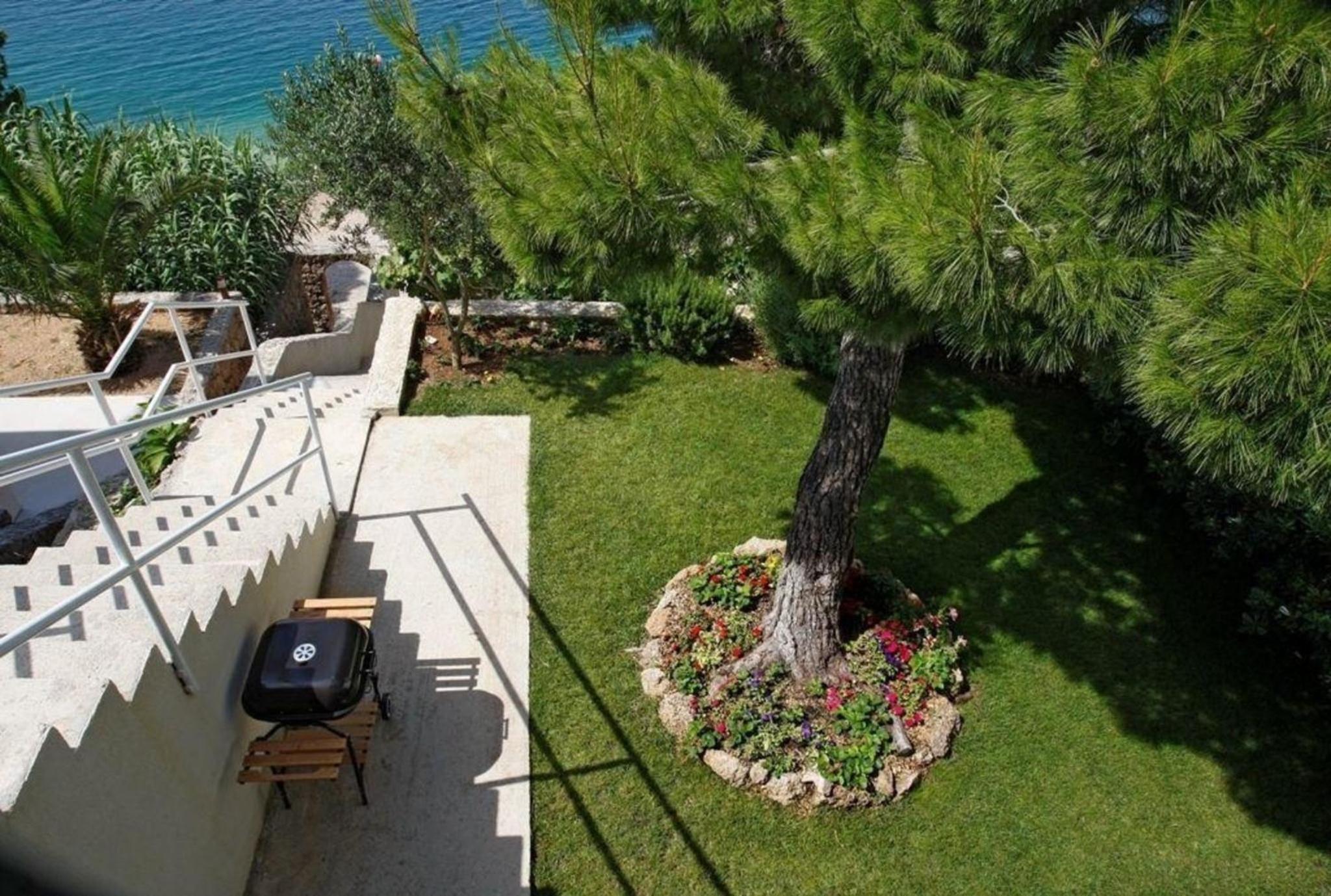 Gemütliches Ferienhaus in Medići mit Terrasse view 3