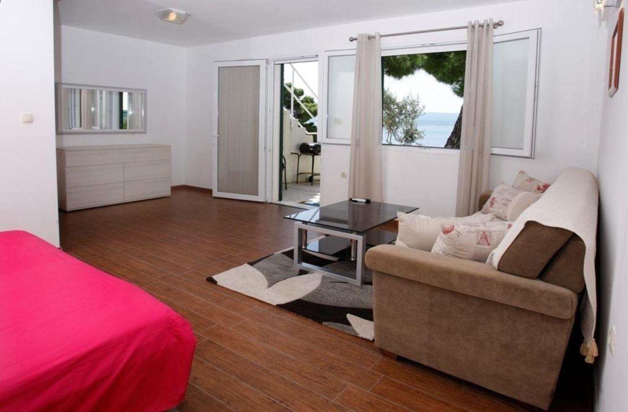 Gemütliches Ferienhaus in Medići mit Terrasse view 5