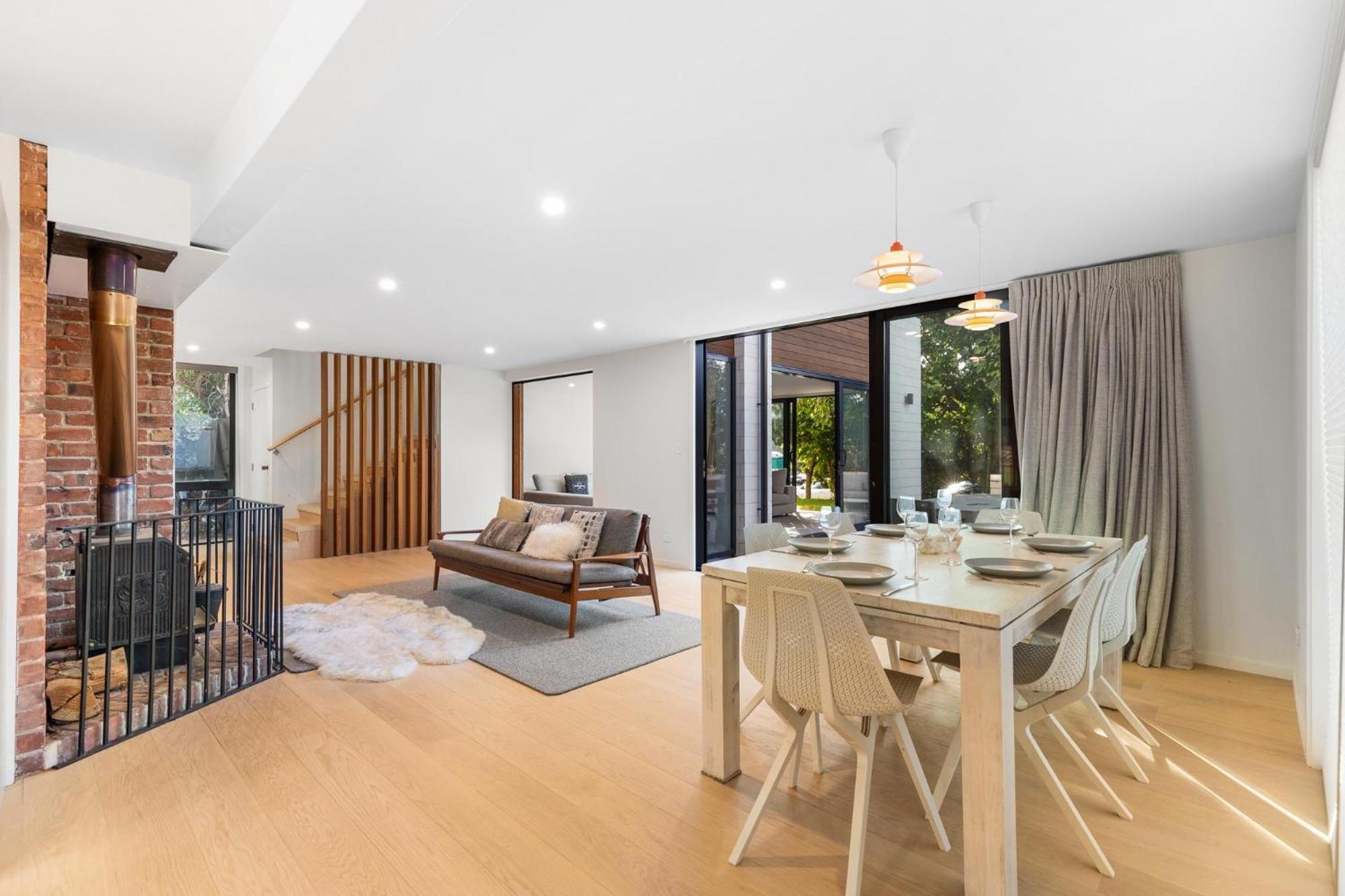 Wanaka Walnut Lodge view 5
