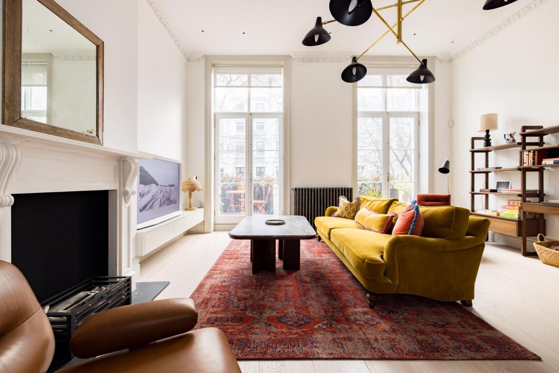 The Tree House 2 bedroom apartment by Hyde Park