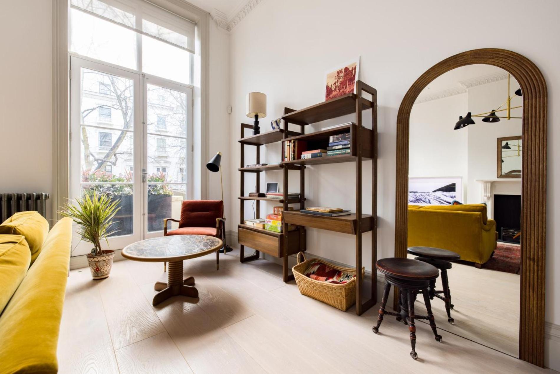 The Tree House 2 bedroom apartment by Hyde Park