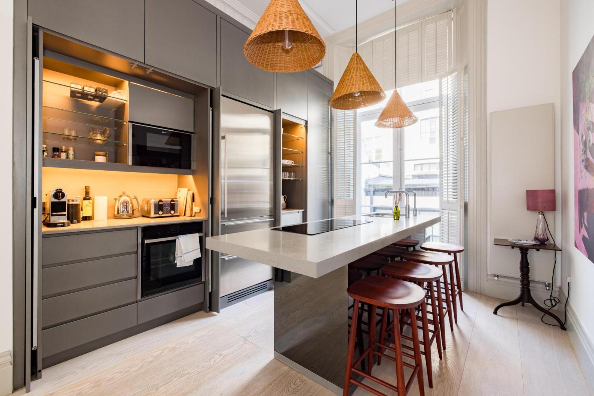 The Tree House 2 bedroom apartment by Hyde Park