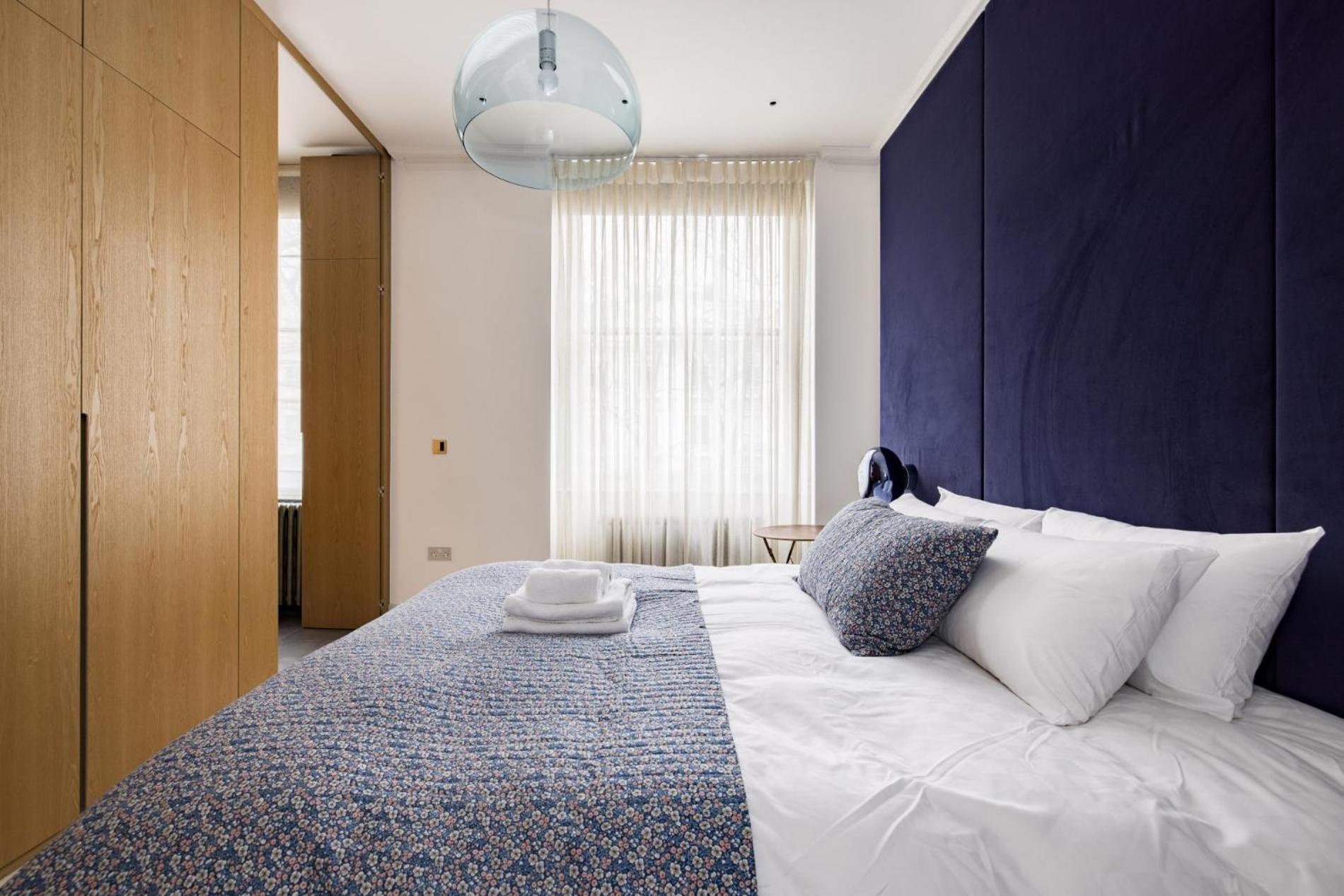 The Tree House 2 bedroom apartment by Hyde Park