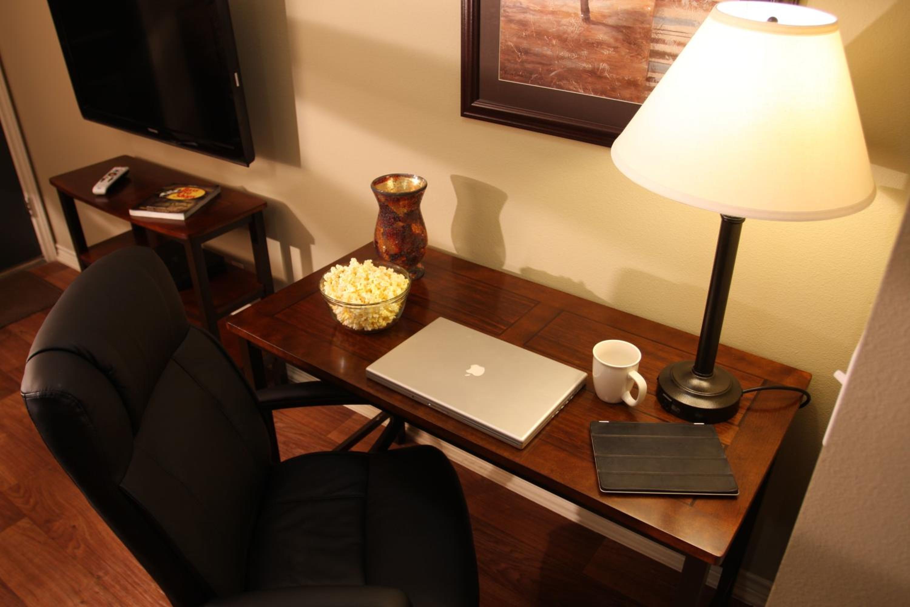 Eagle's Den Suites Big Spring a Travelodge by Wyndham