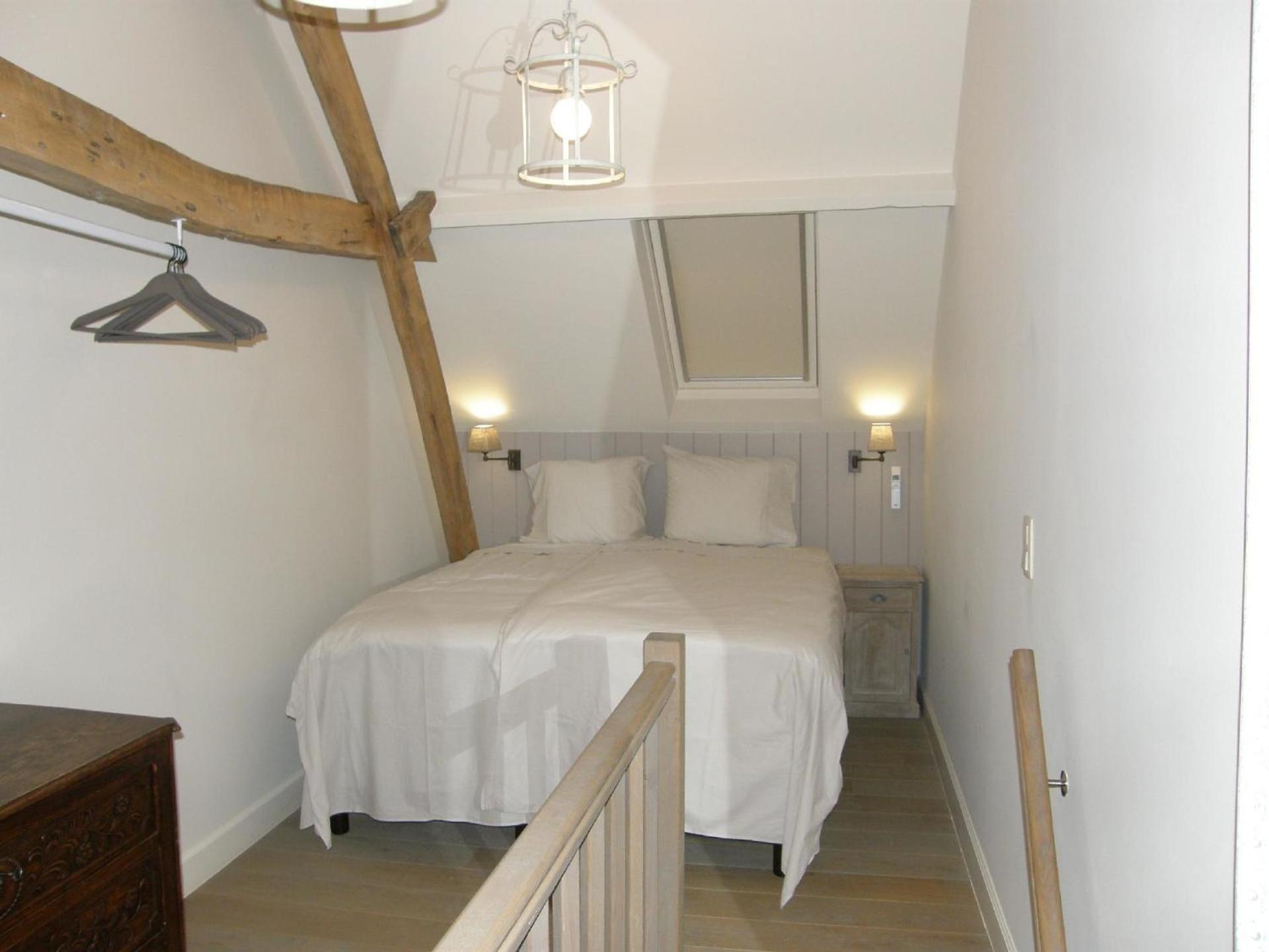 Ferienhaus in Jabbeke mit gemeinsamem Pool, Terrasse und Garten