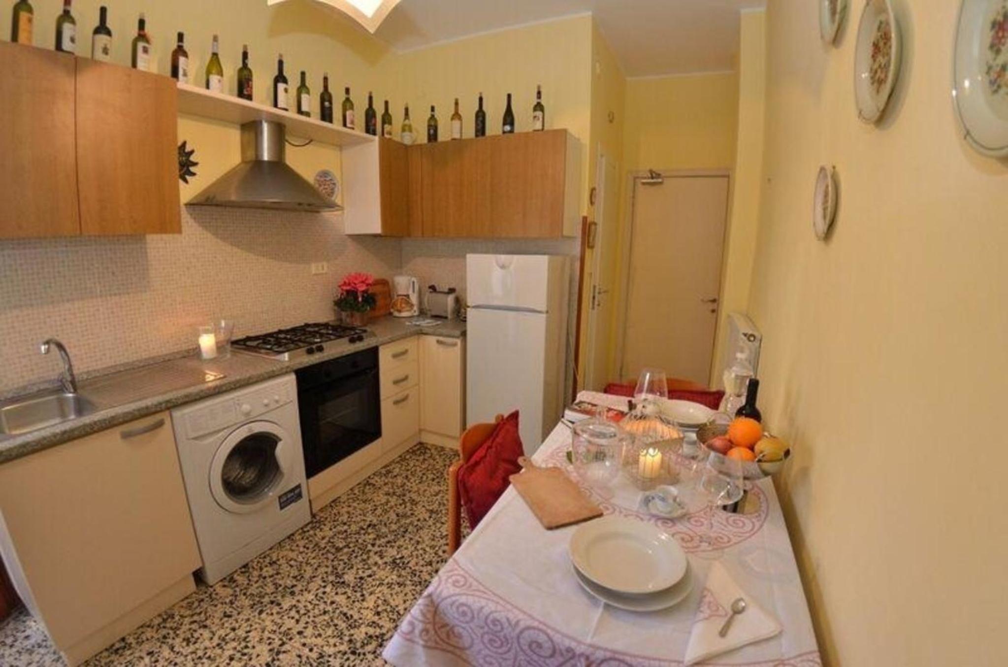 Viareggio Vacations - Ferienwohnung fur 6 Personen ca 95 qm in Viareggio, Toskana Provinz Lucca - Property Image 2