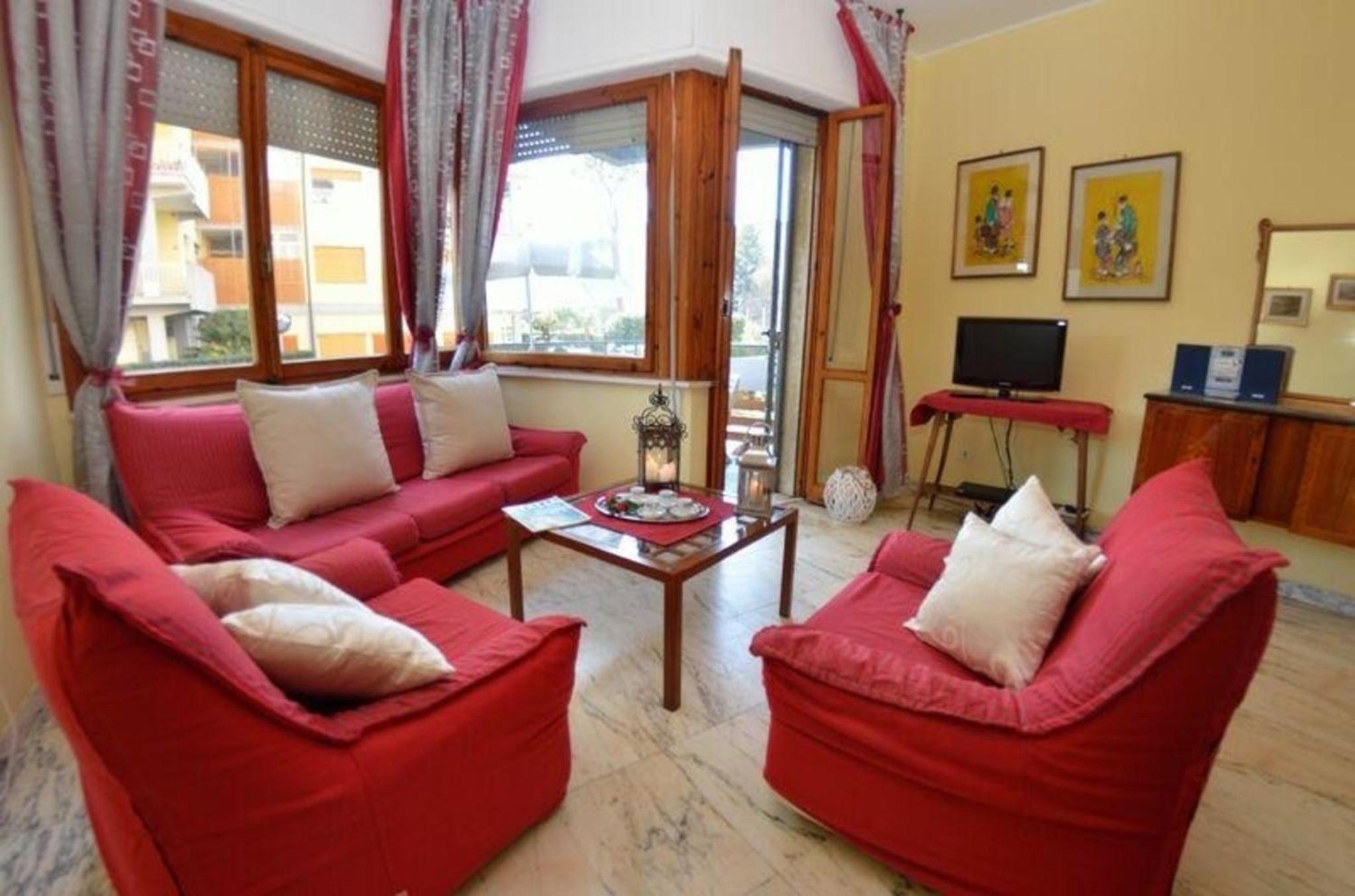 Viareggio Vacations - Ferienwohnung fur 6 Personen ca 95 qm in Viareggio, Toskana Provinz Lucca - Property Image 11