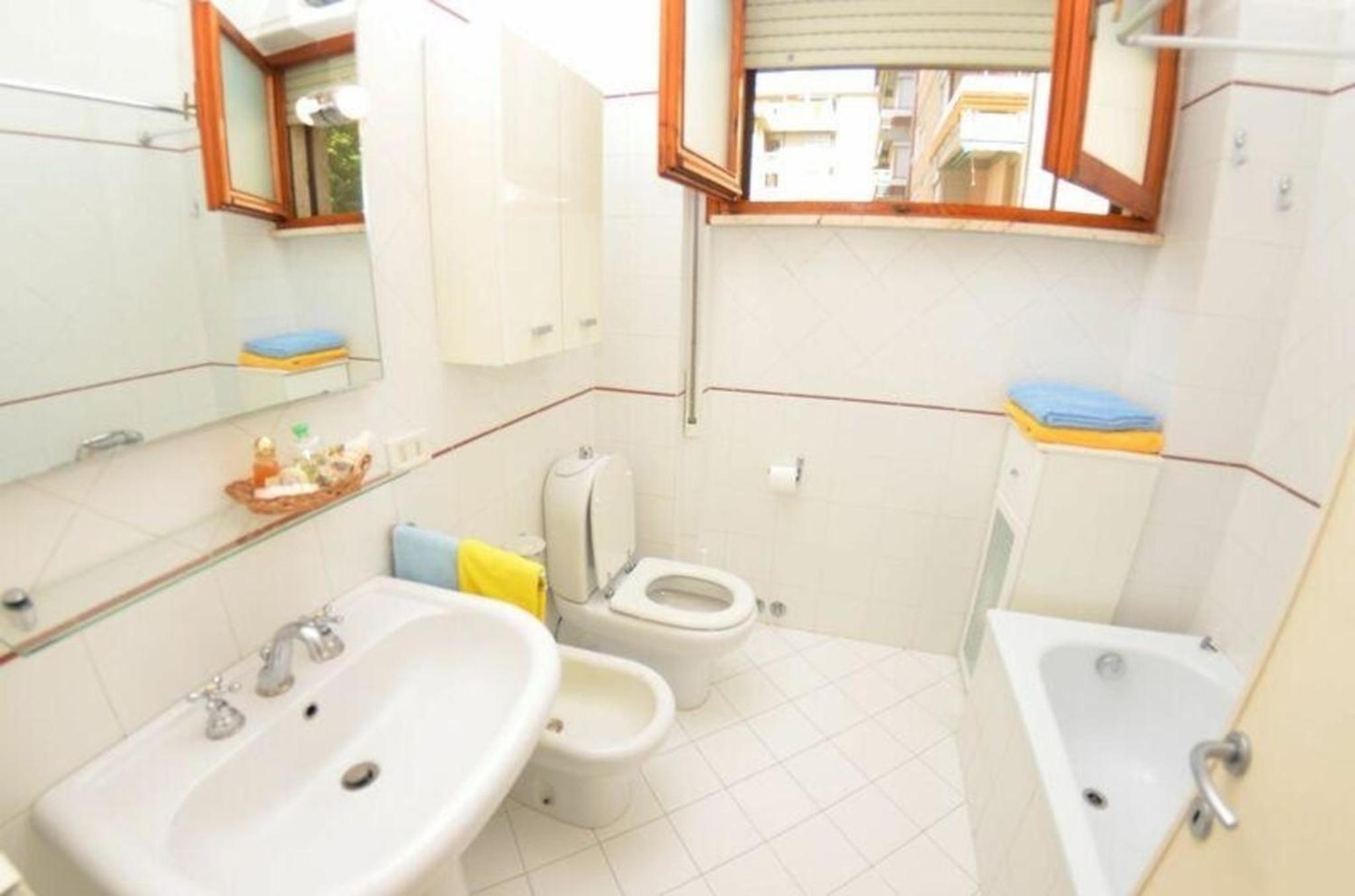Viareggio Vacations - Ferienwohnung fur 6 Personen ca 95 qm in Viareggio, Toskana Provinz Lucca - Property Image 4