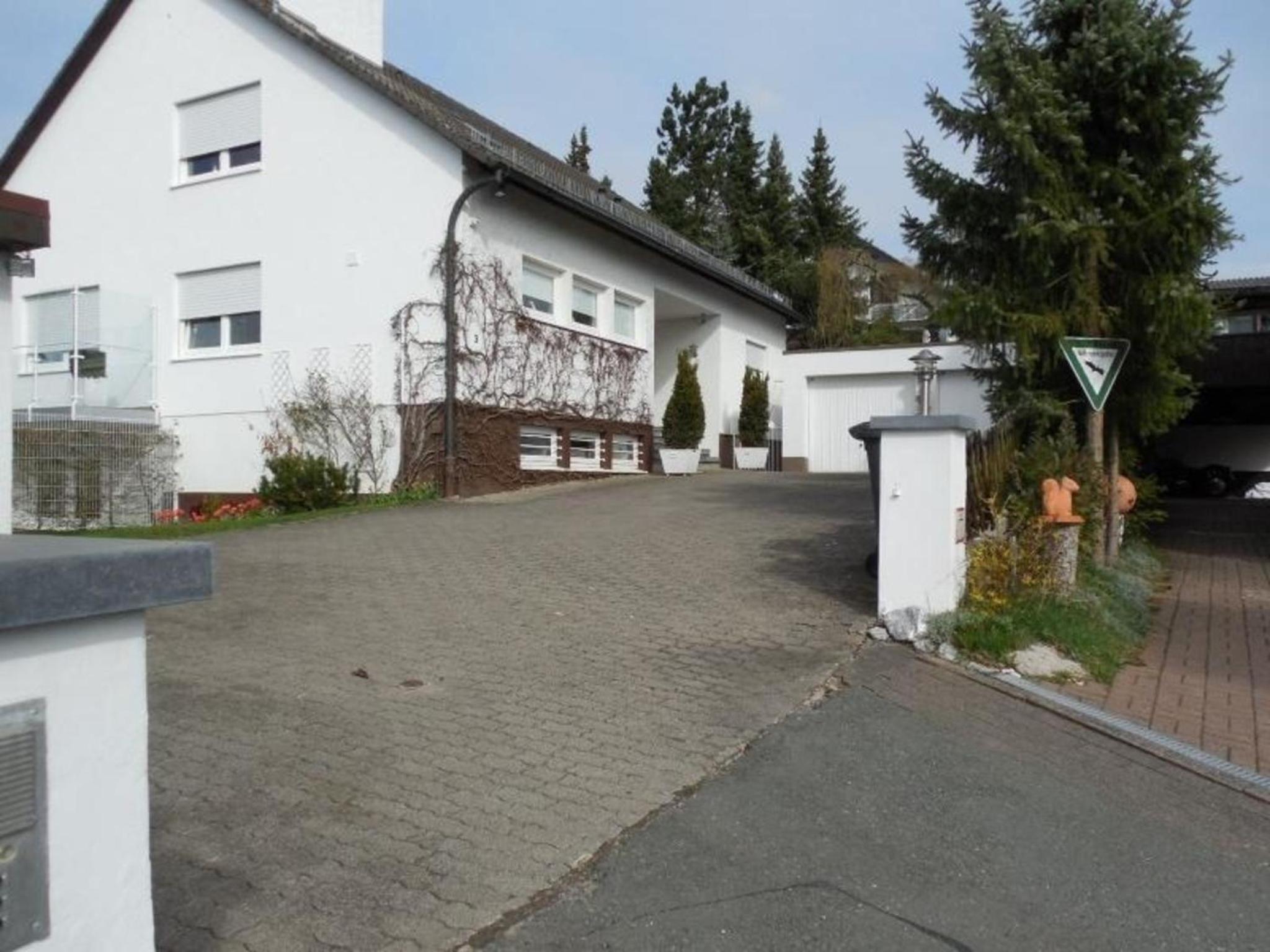Exklusive Ferienwohnung mit Loggia am Waldrand - Property Image 2
