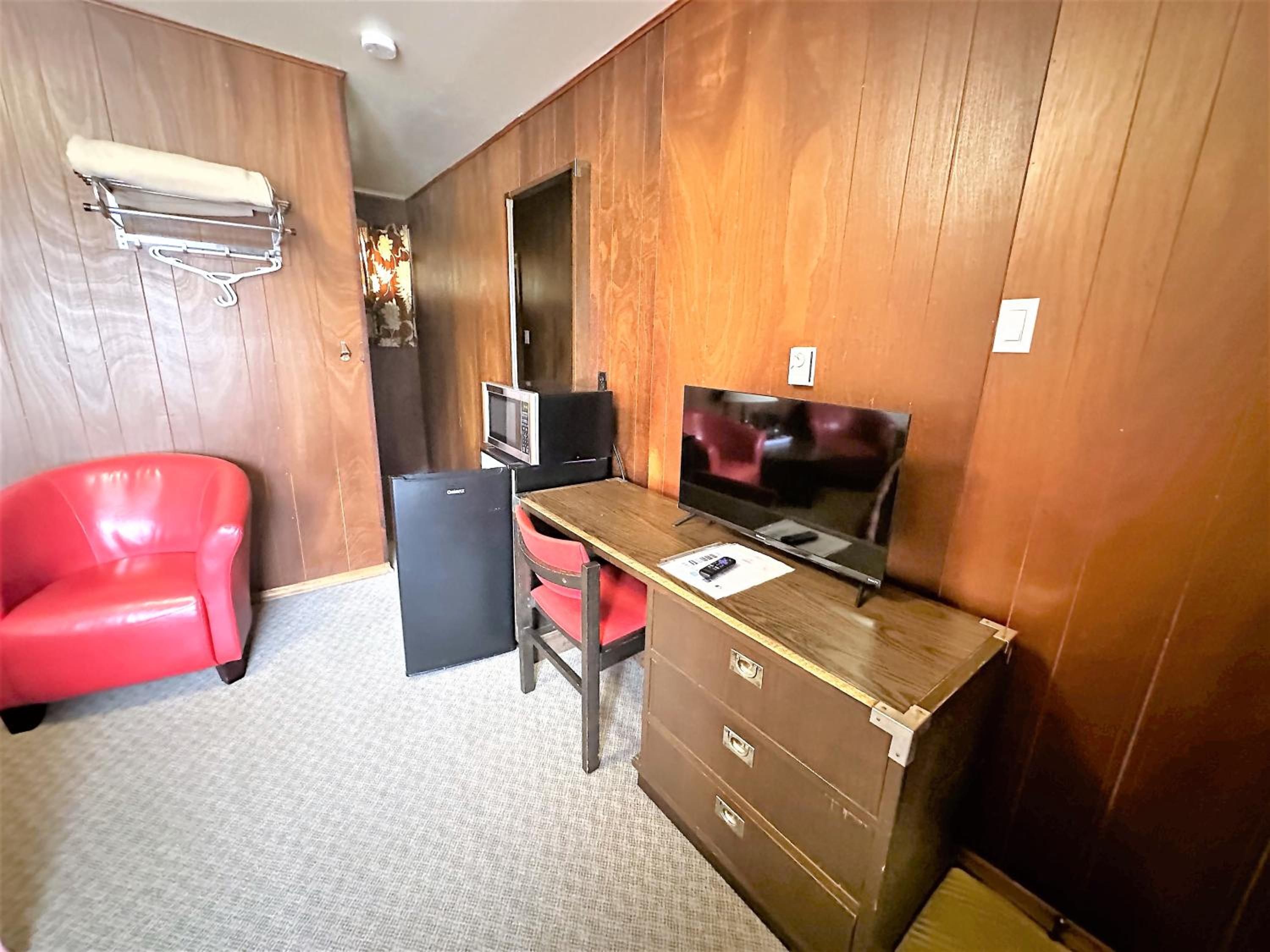 Red Top Motor Inn