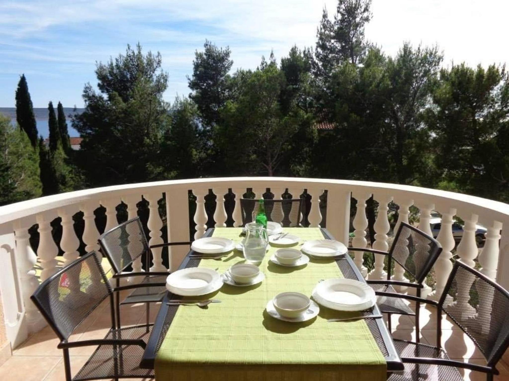 Große Ferienwohnung in Starigrad mit Balkon view 4