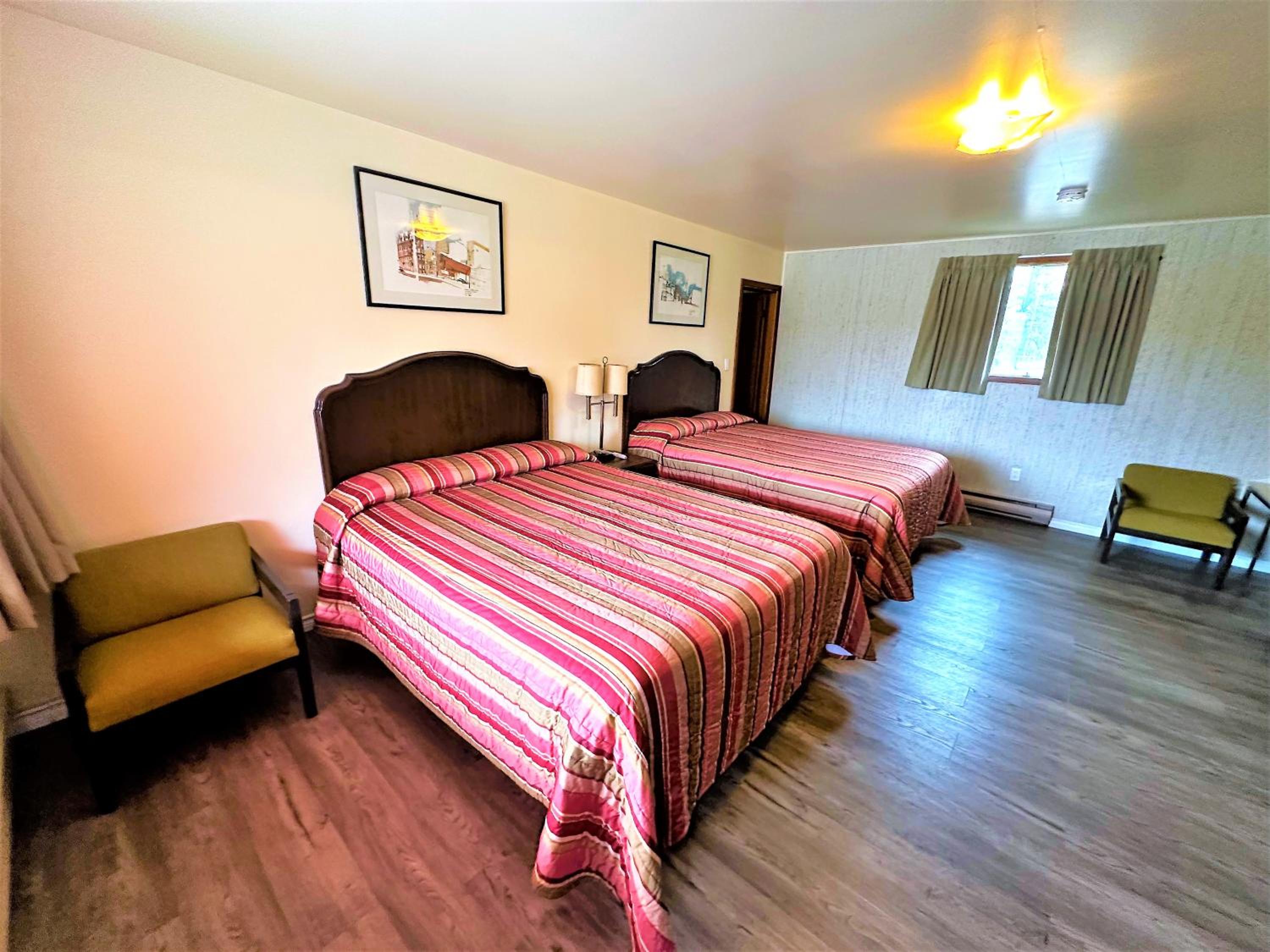 Red Top Motor Inn