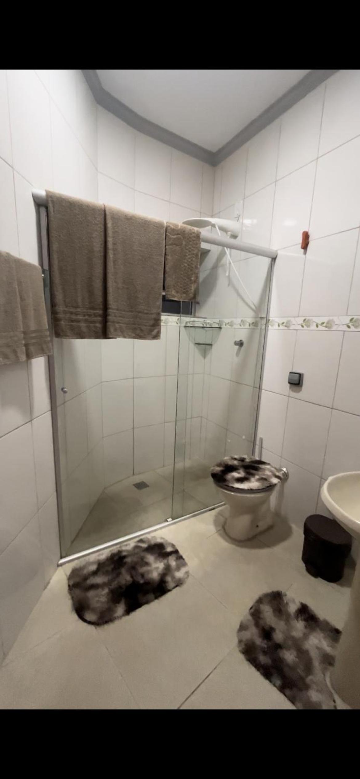 Linda Casa próximo ao Lago