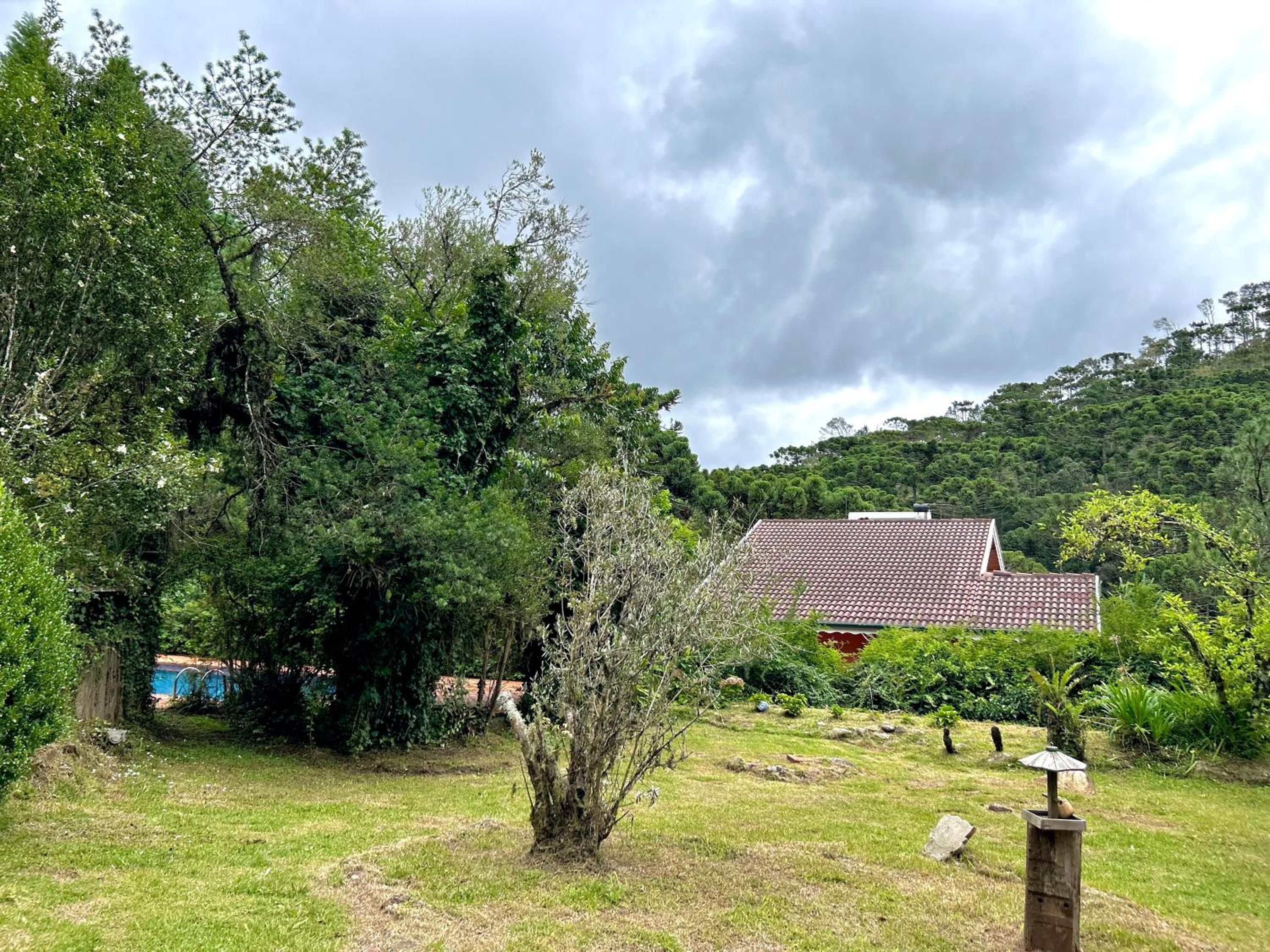Casa Toscana com piscina a 10min do Capivari