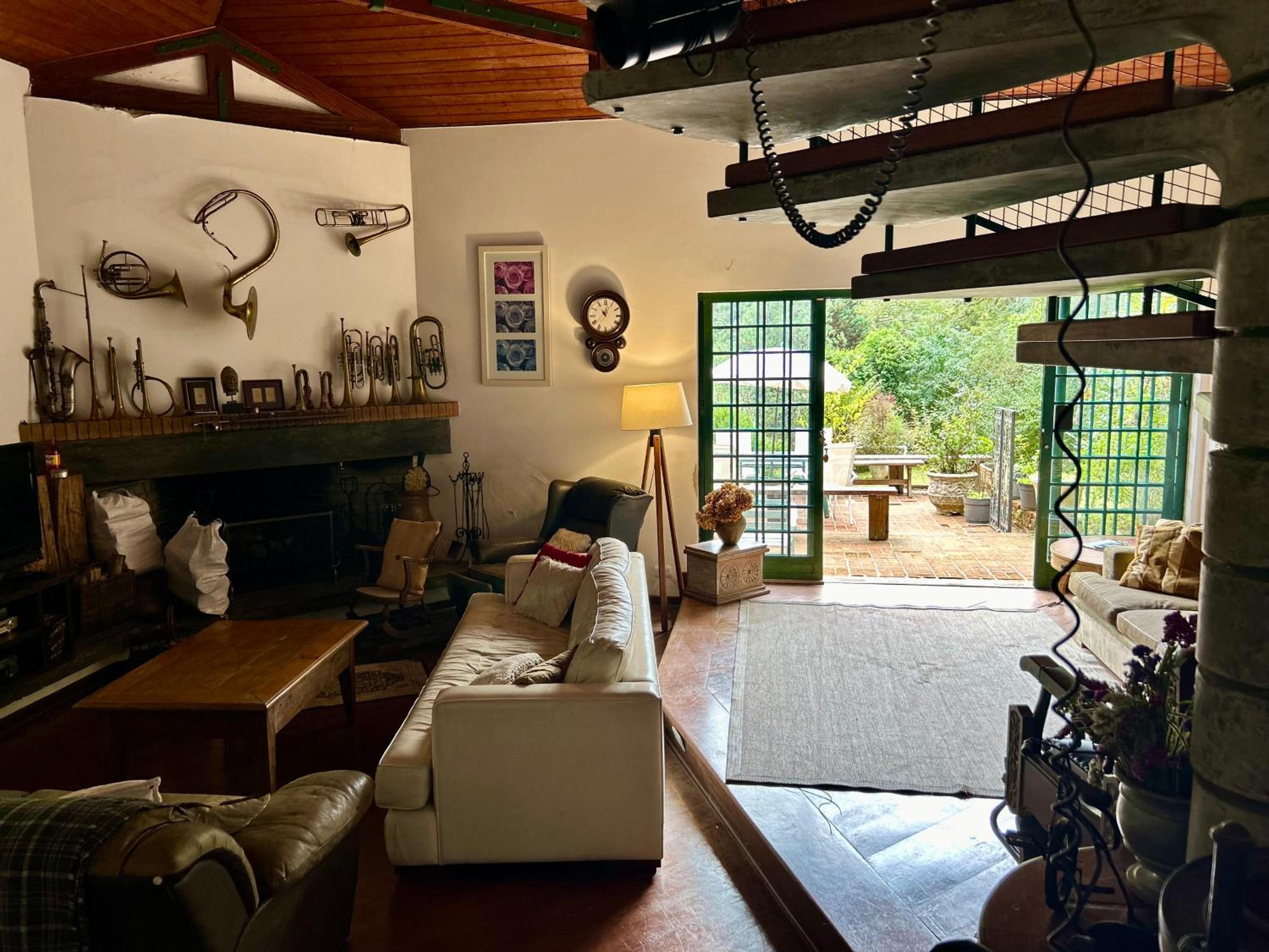 Casa Toscana com piscina a 10min do Capivari