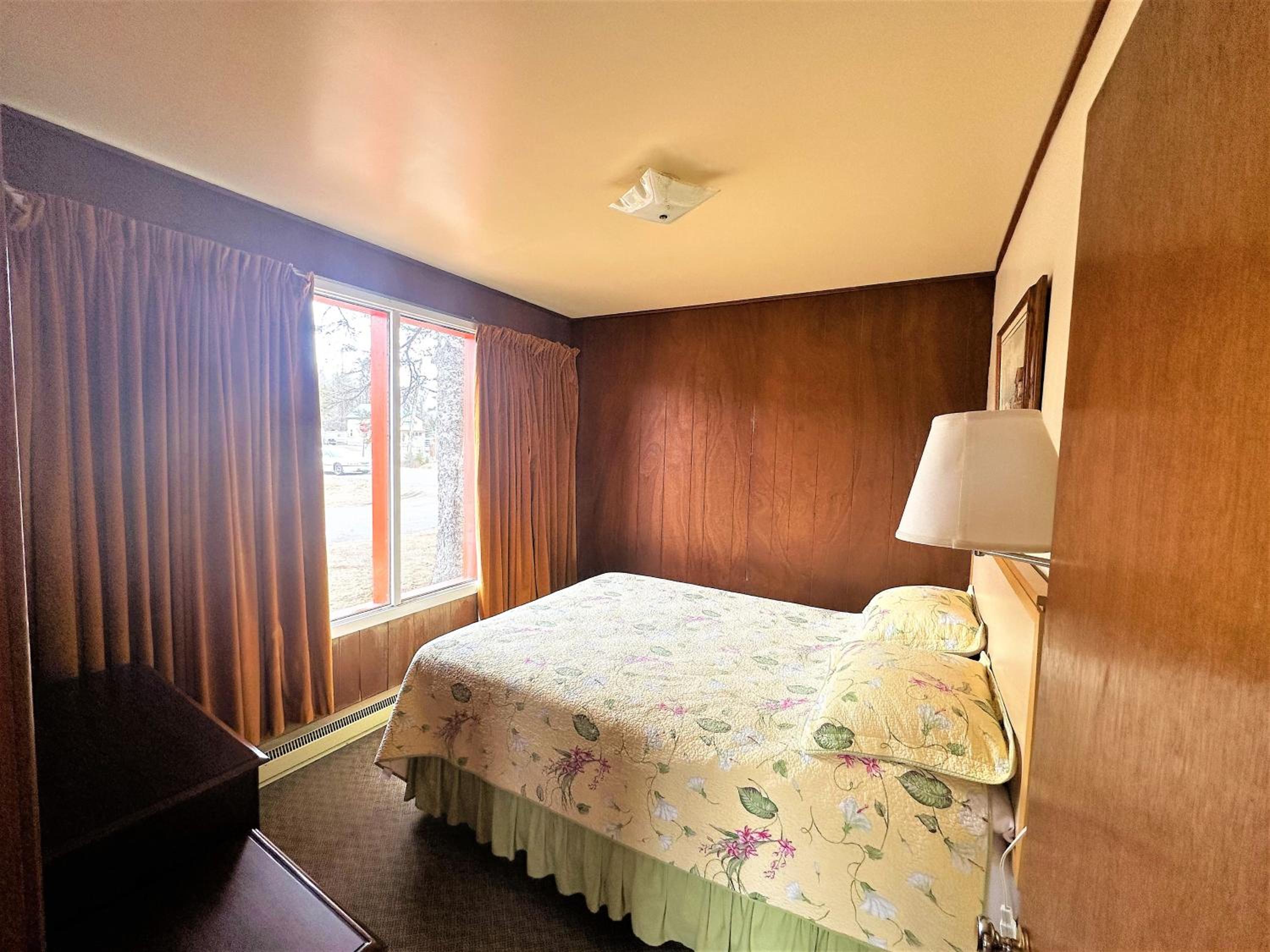 Red Top Motor Inn