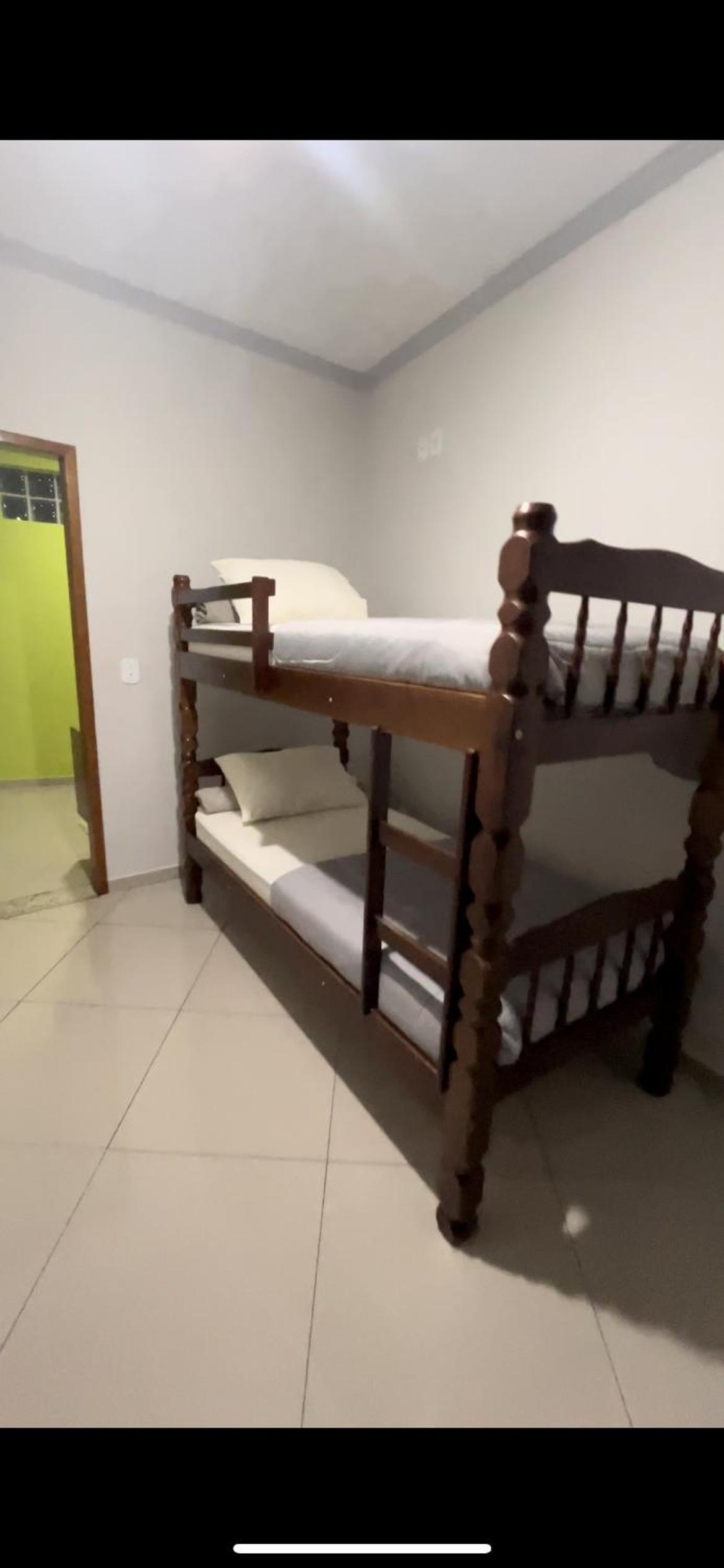 Linda Casa próximo ao Lago