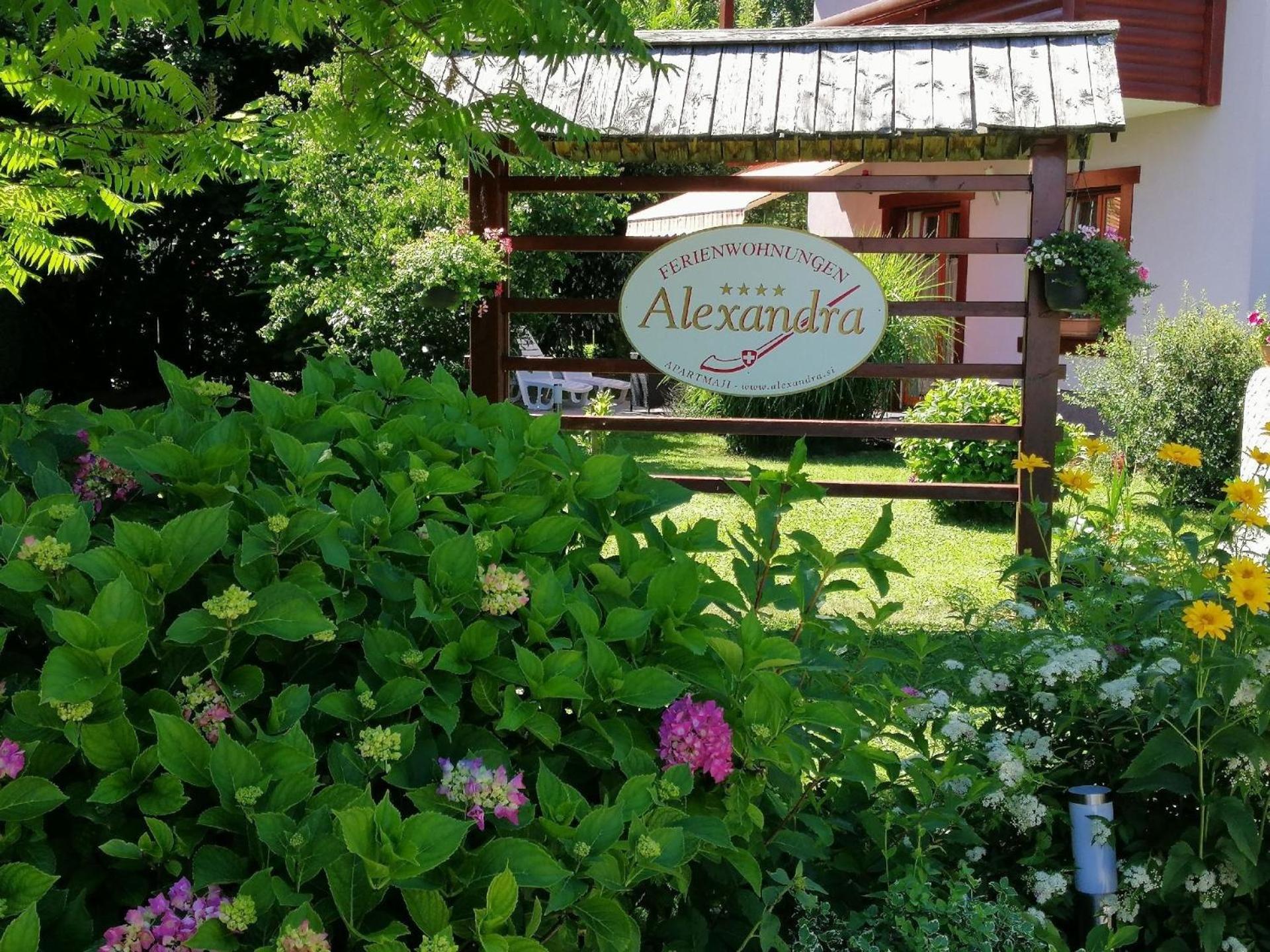 Romantische Studiowohnung im Chaletstil, mit vier Sternen bewertet view 3