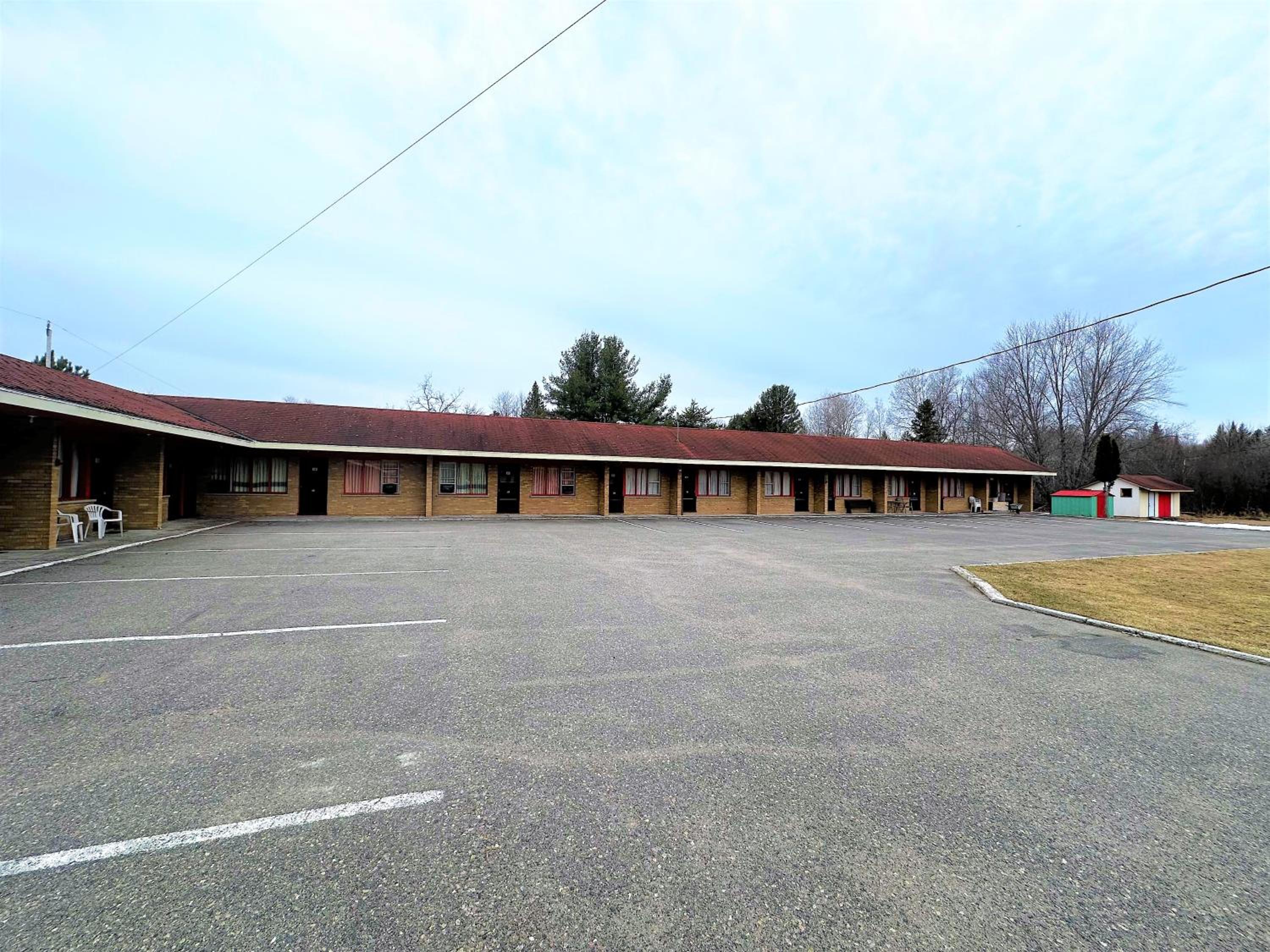 Red Top Motor Inn