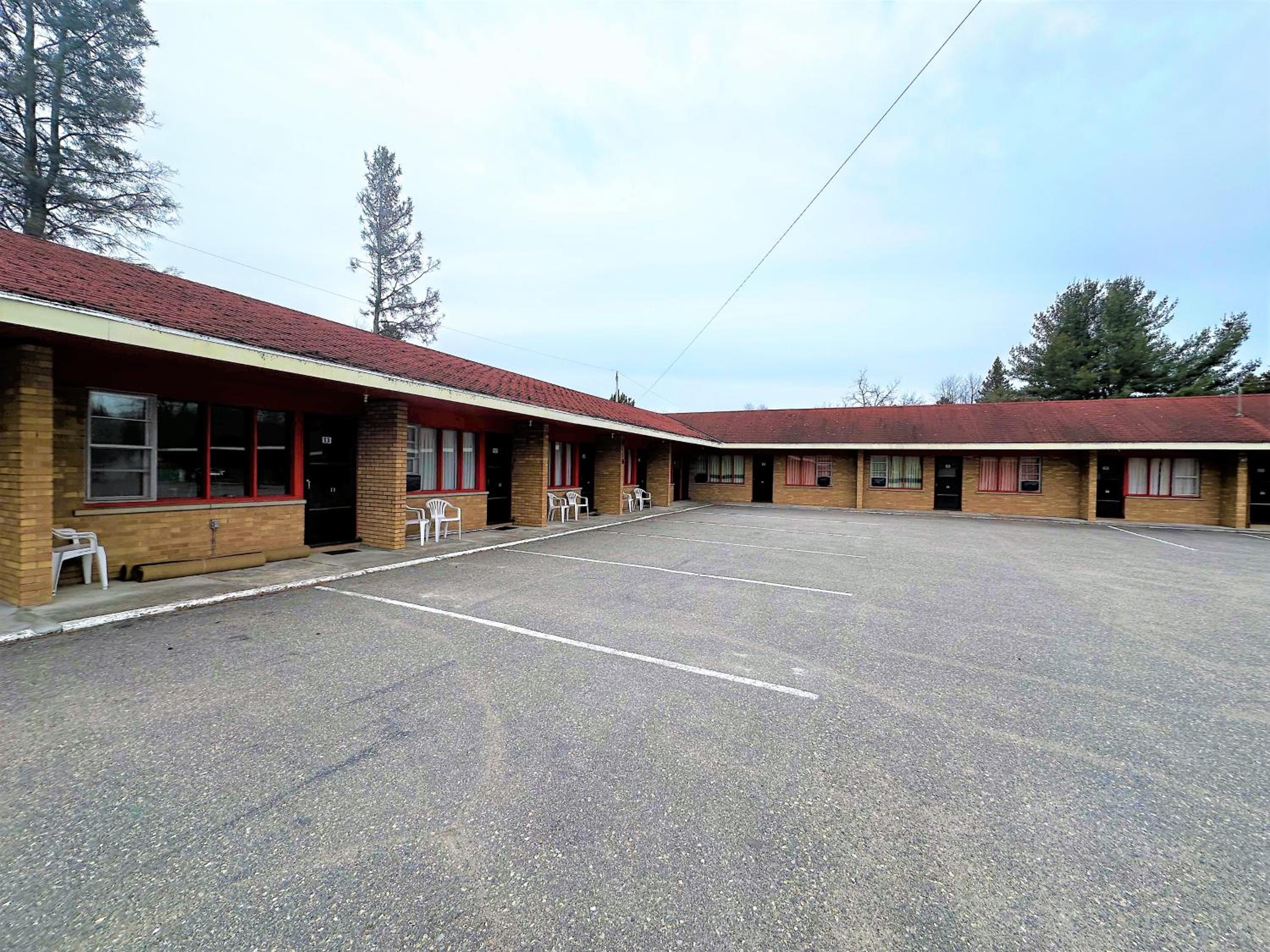Red Top Motor Inn