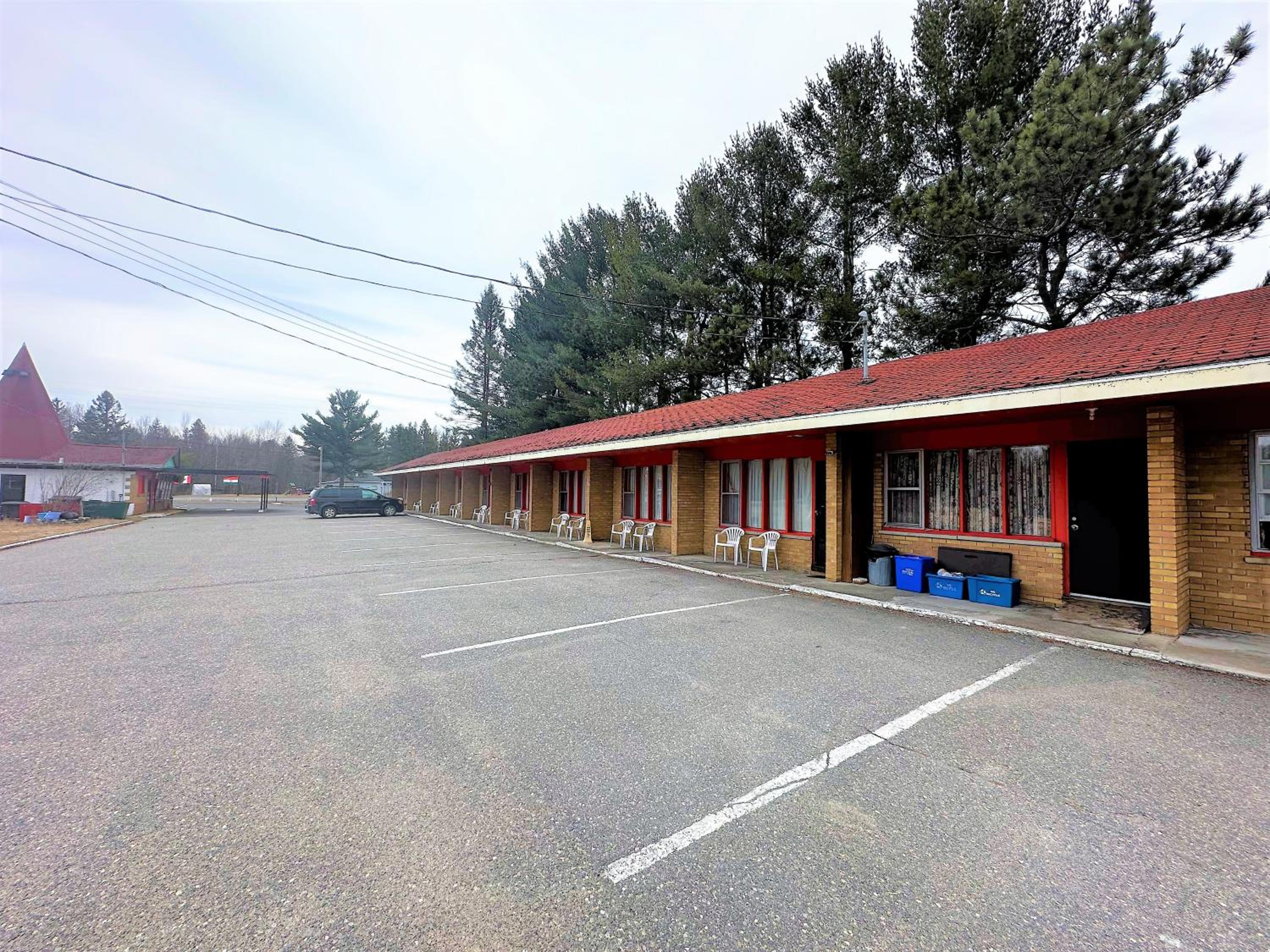 Red Top Motor Inn