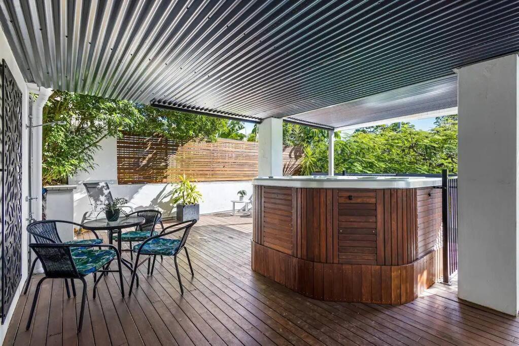 Peregian Beach Holiday House Resort Pet Friendly