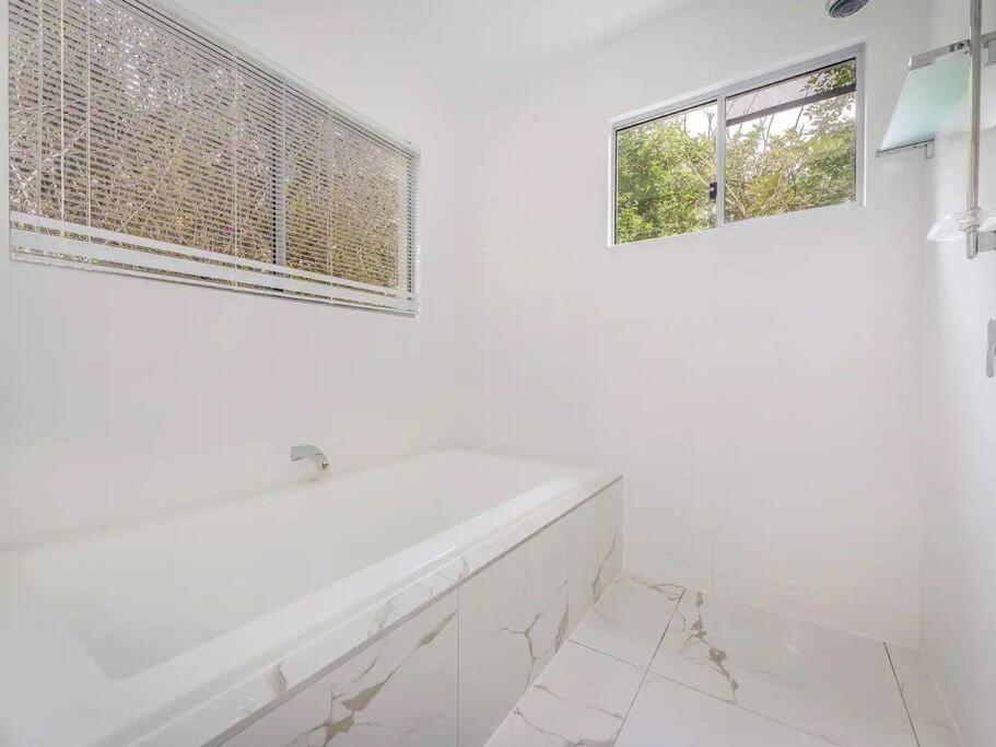 Peregian Beach Holiday House Resort Pet Friendly
