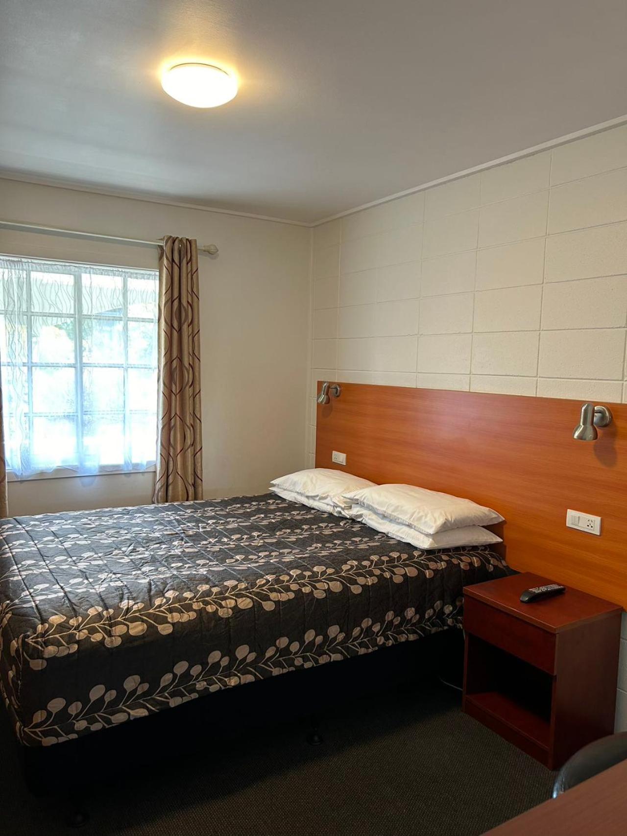 Tudor Motor Lodge