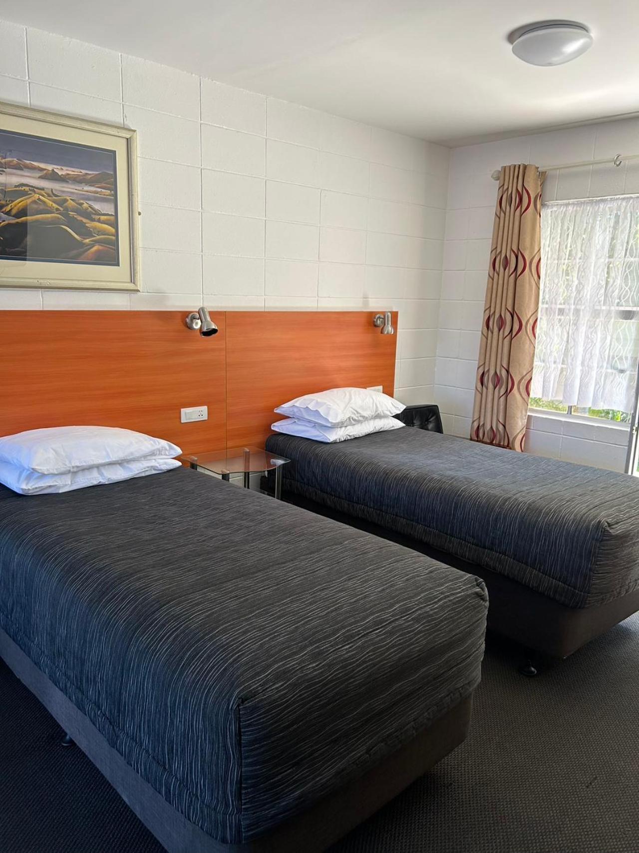 Tudor Motor Lodge