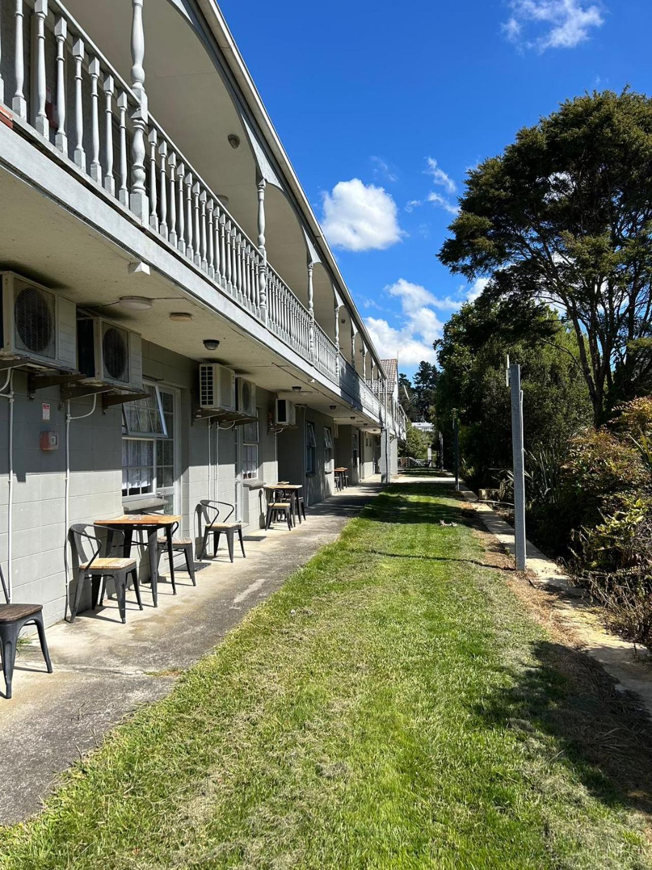 Tudor Motor Lodge