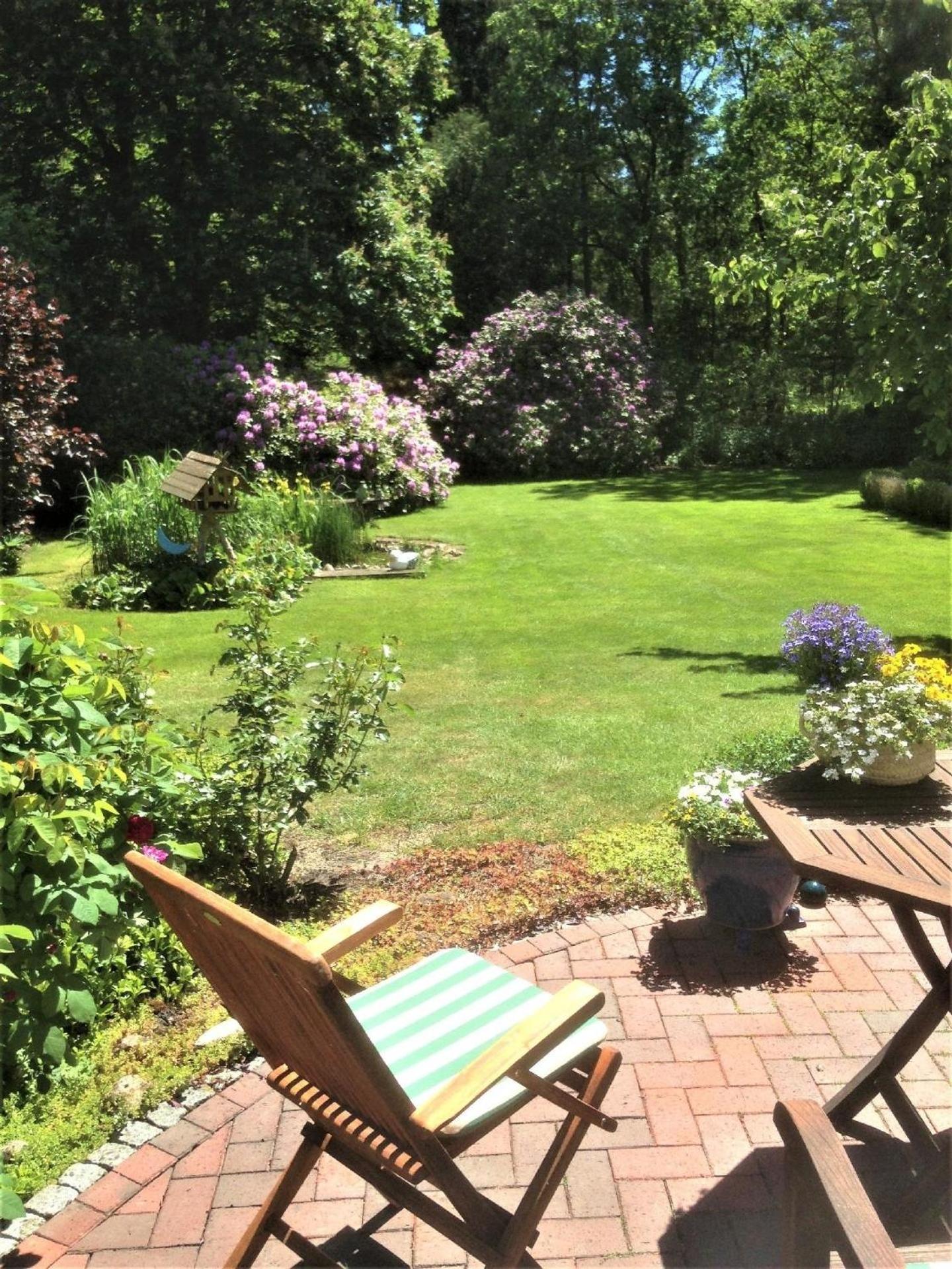 Gemütliche Ferienwohnung in Ebbingen mit Großem Garten