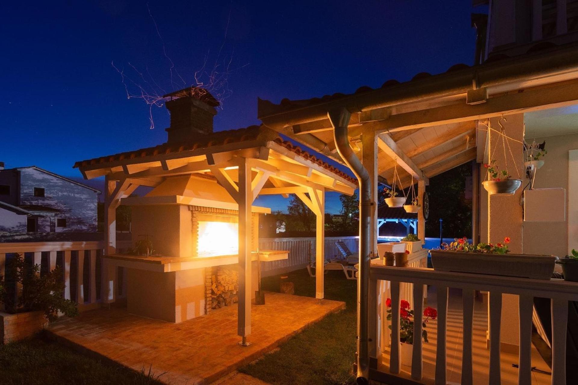 Ferienwohnung Mit Jacuzzi, Garten Und Parkplatz view 2