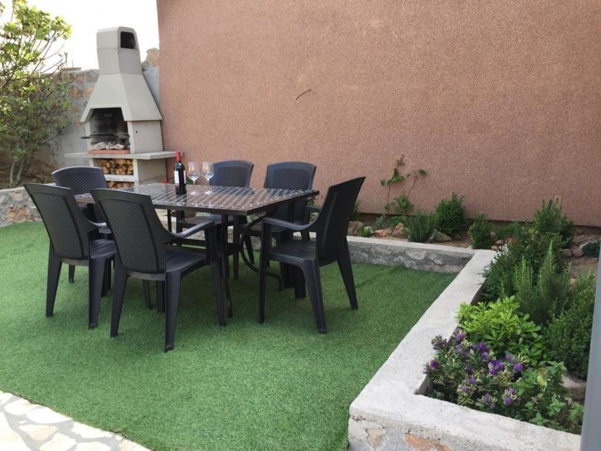 Strandnahe Ferienwohnung mit Gemeinschaftspool