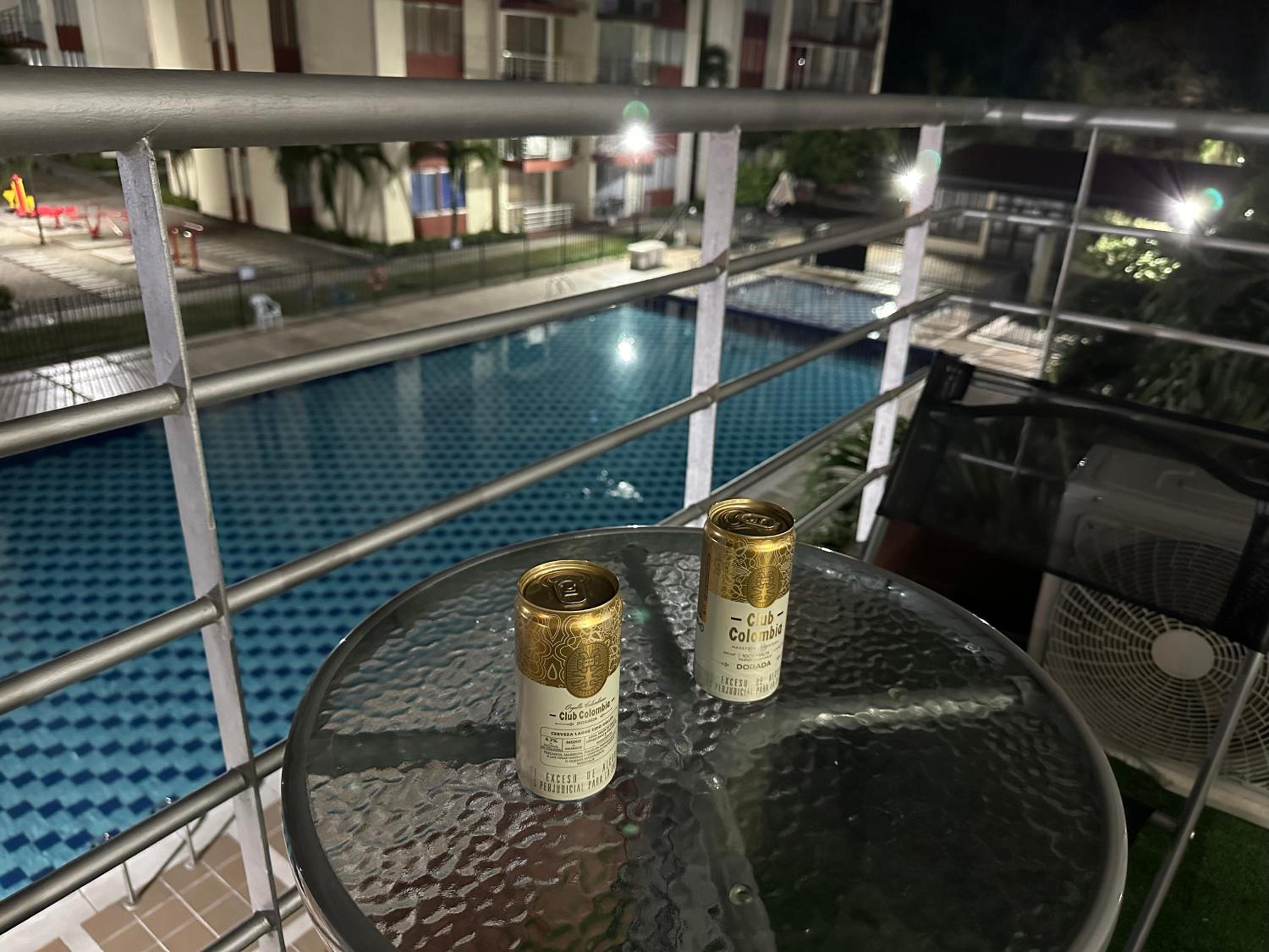 Apartamento completo, con piscina